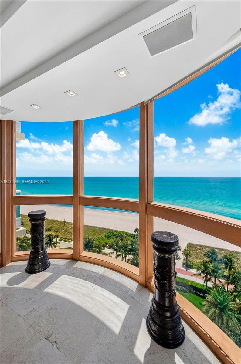 5025 Collins Ave 1103-1104-1105 photo 4