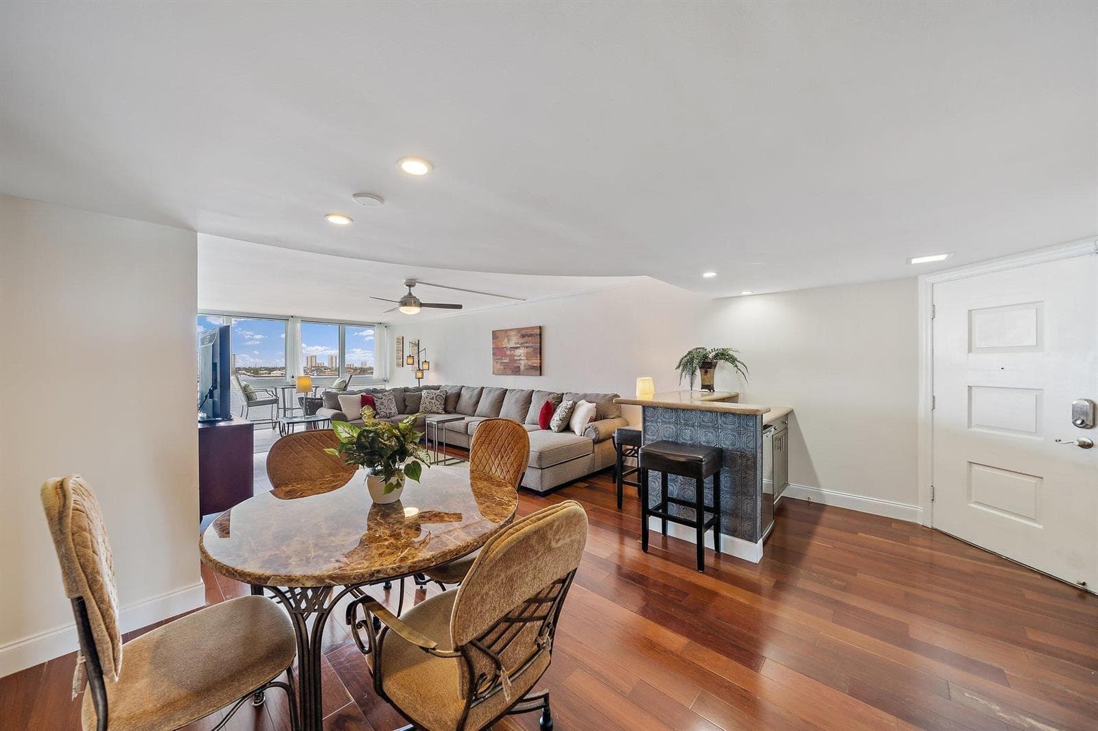 301 Lake Shore Drive 802 photo 14