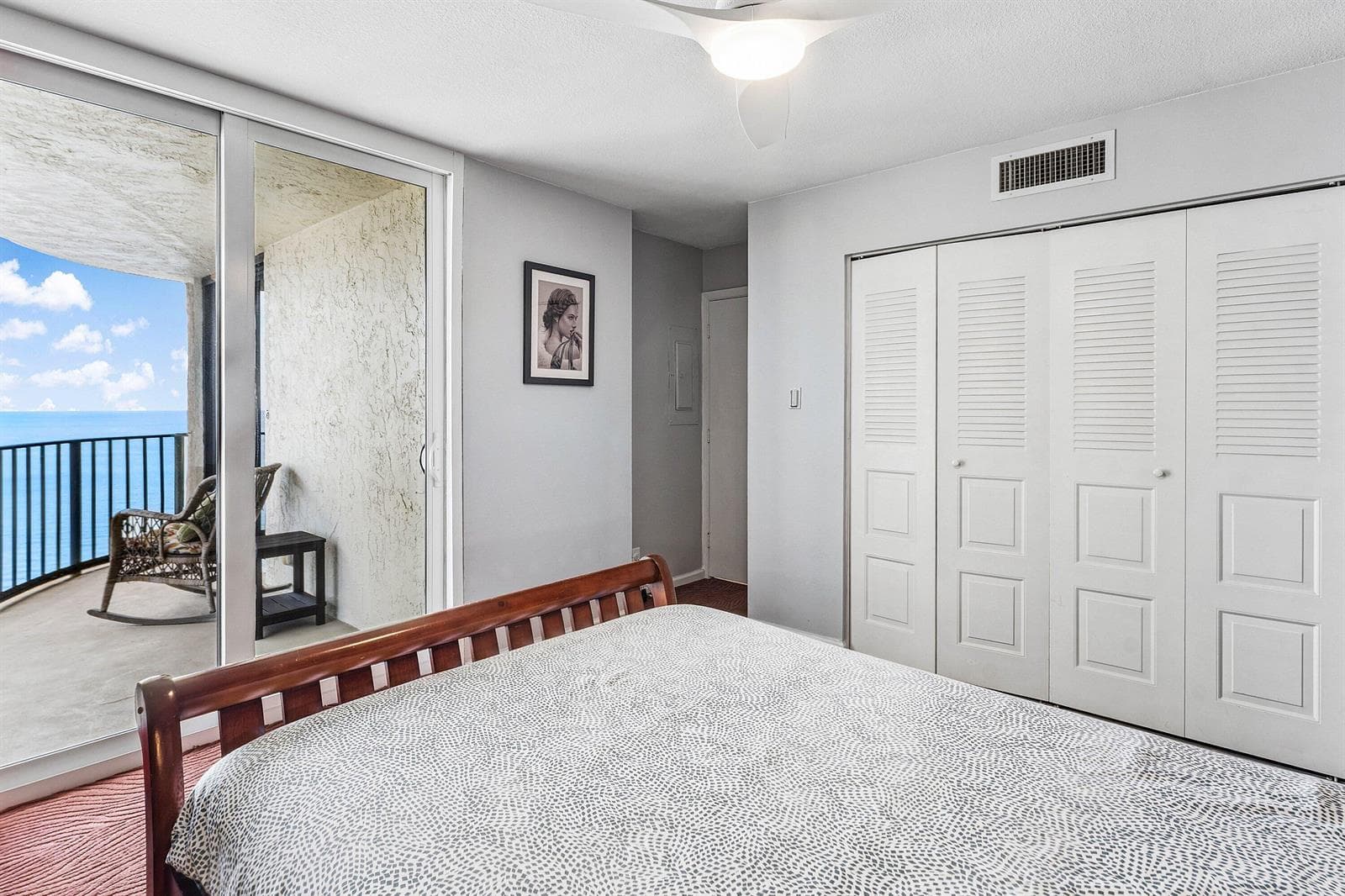 5420 N Ocean Drive 905 photo 22
