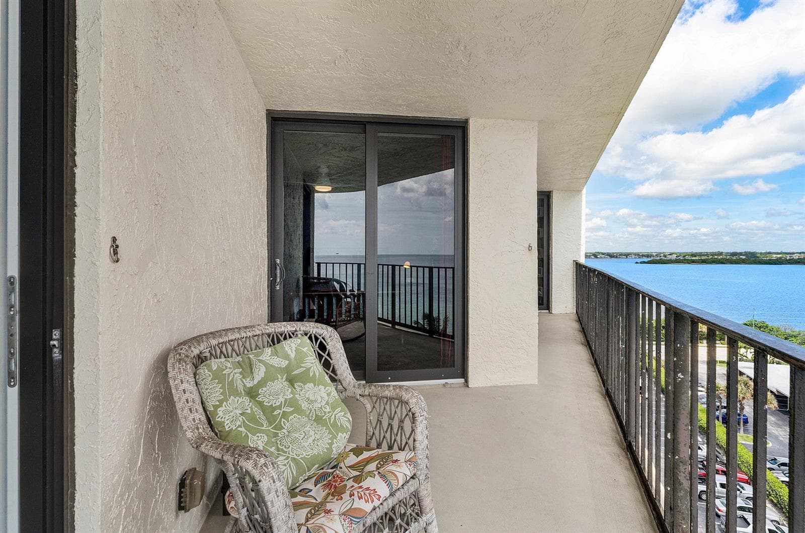 5420 N Ocean Drive 905 photo 25