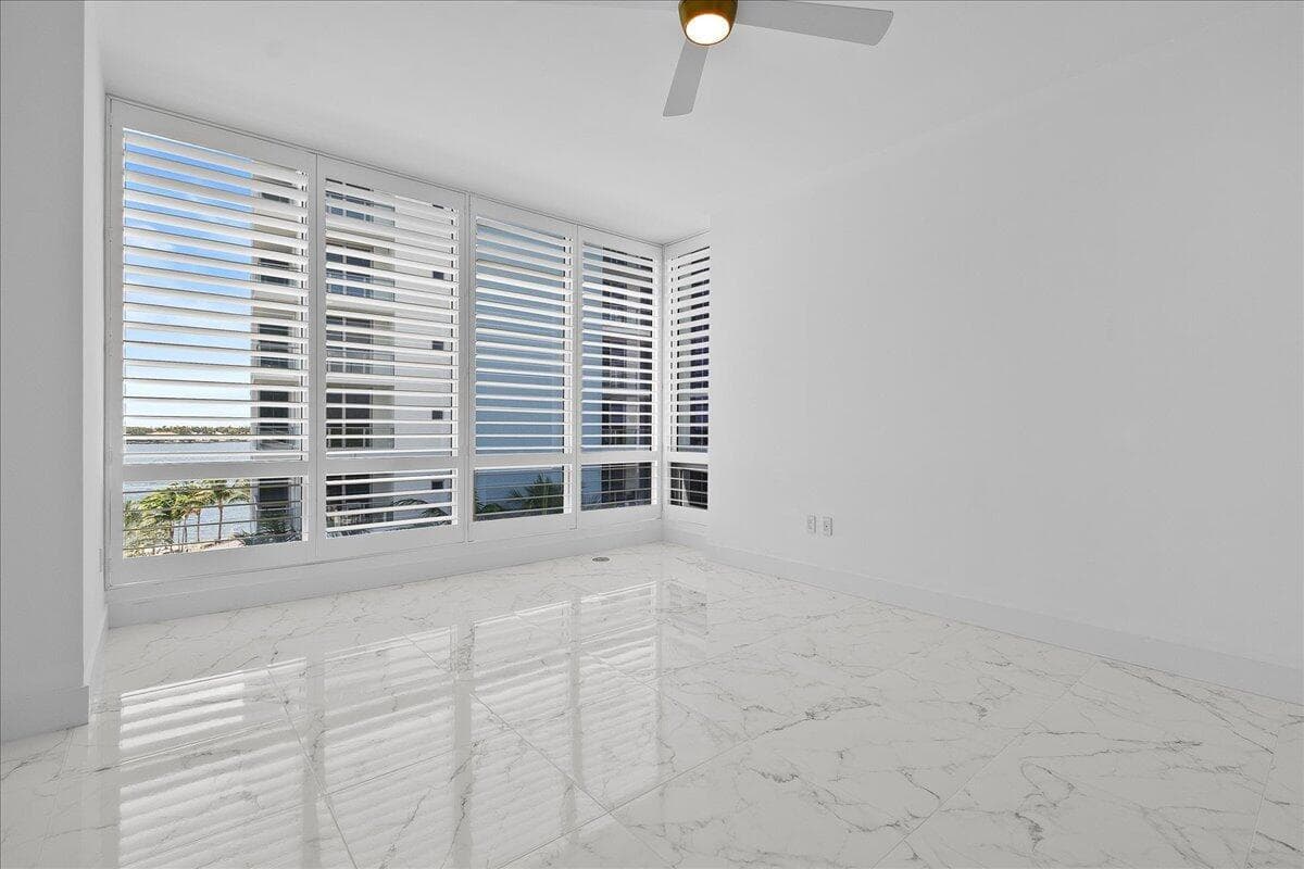 1 Water Club Way 604 photo 22