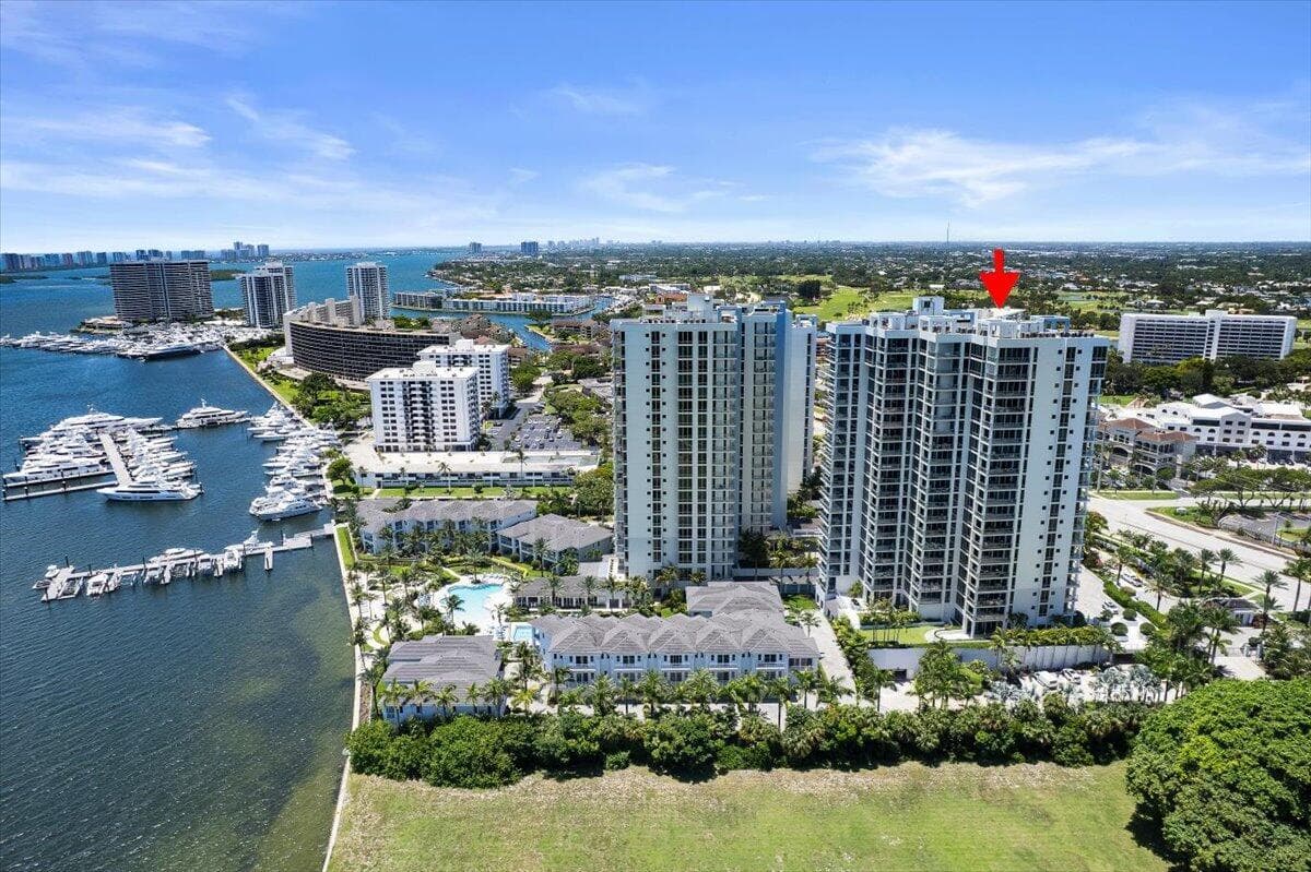 1 Water Club Way 604 photo 3