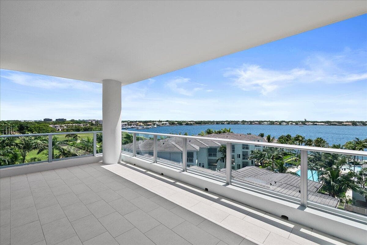 1 Water Club Way 604 photo 10