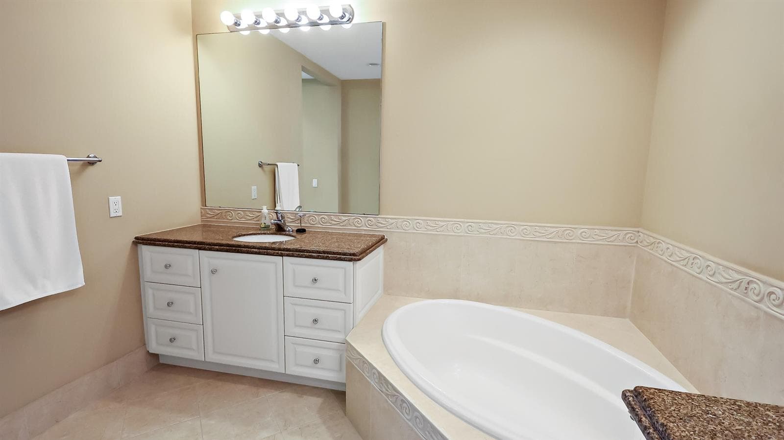 4 E Harbour Isle Drive E Ph04 photo 18