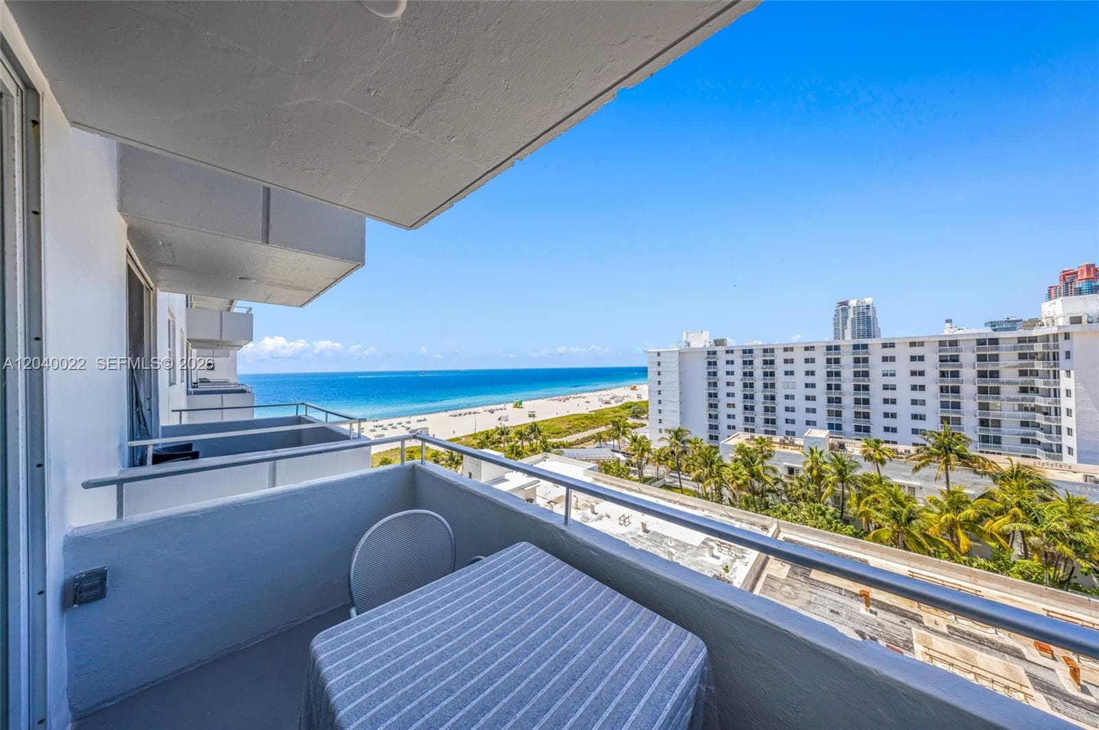 465 Ocean Dr 1009 photo 2