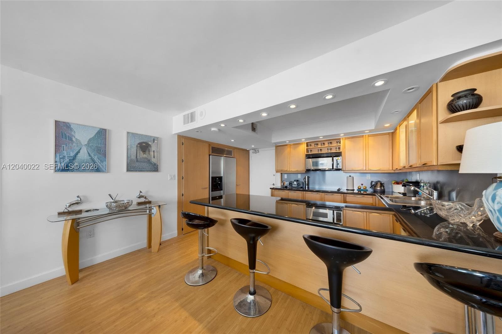 465 Ocean Dr 1009 photo 7