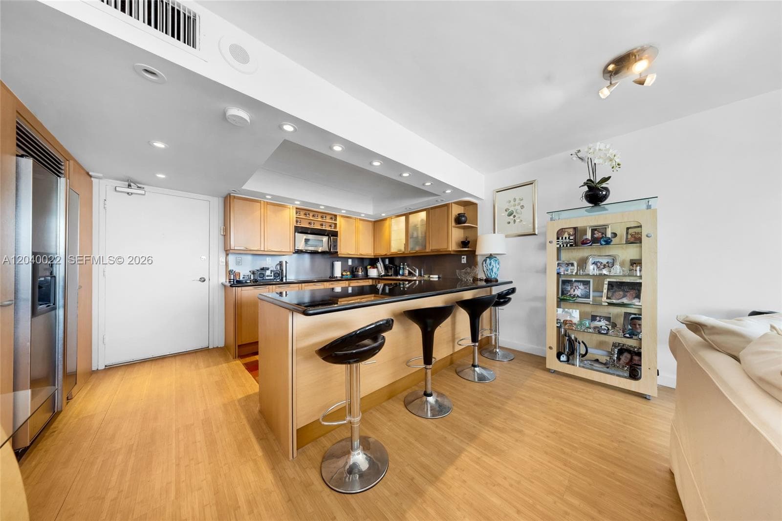 465 Ocean Dr 1009 photo 5