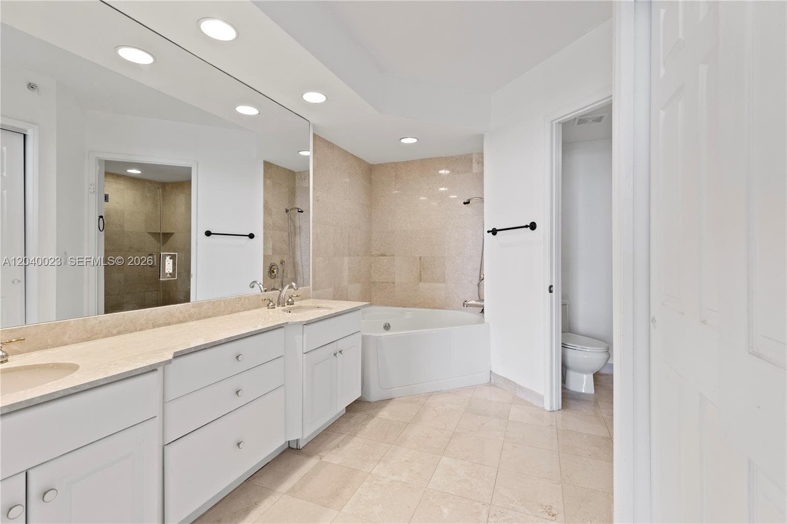 3370 Hidden Bay Dr 602 photo 6