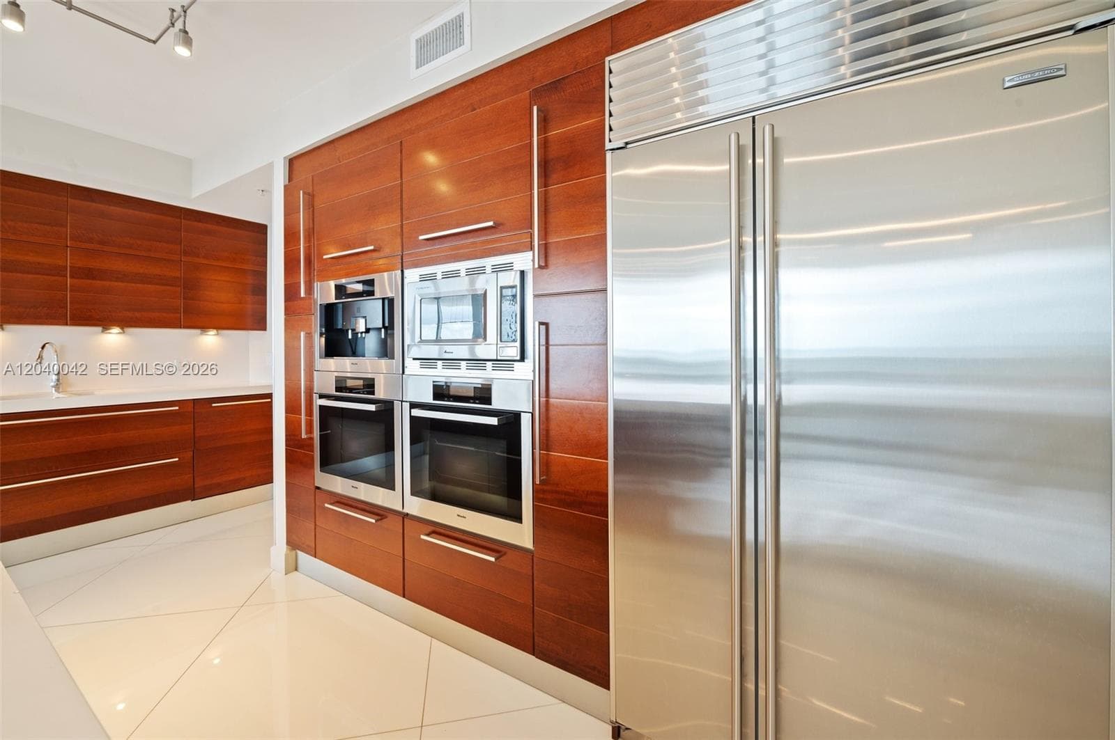 18201 Collins Ave 5201 photo 13