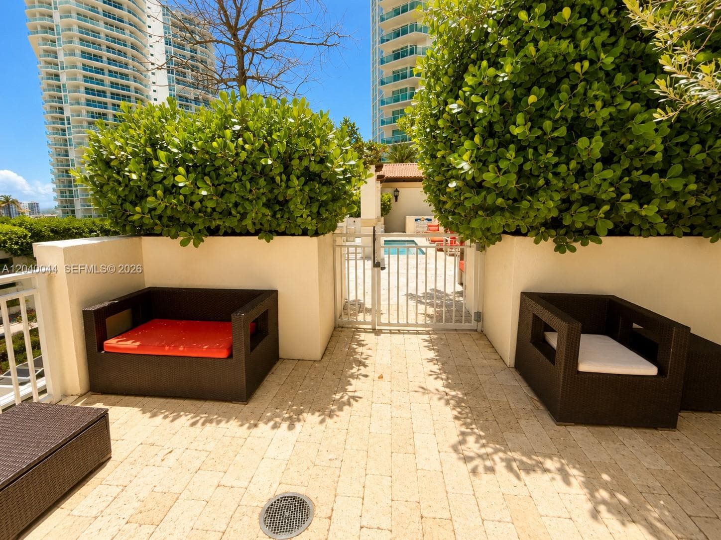 200 Sunny Isles Blvd 2-504–Lanai Residence photo 18
