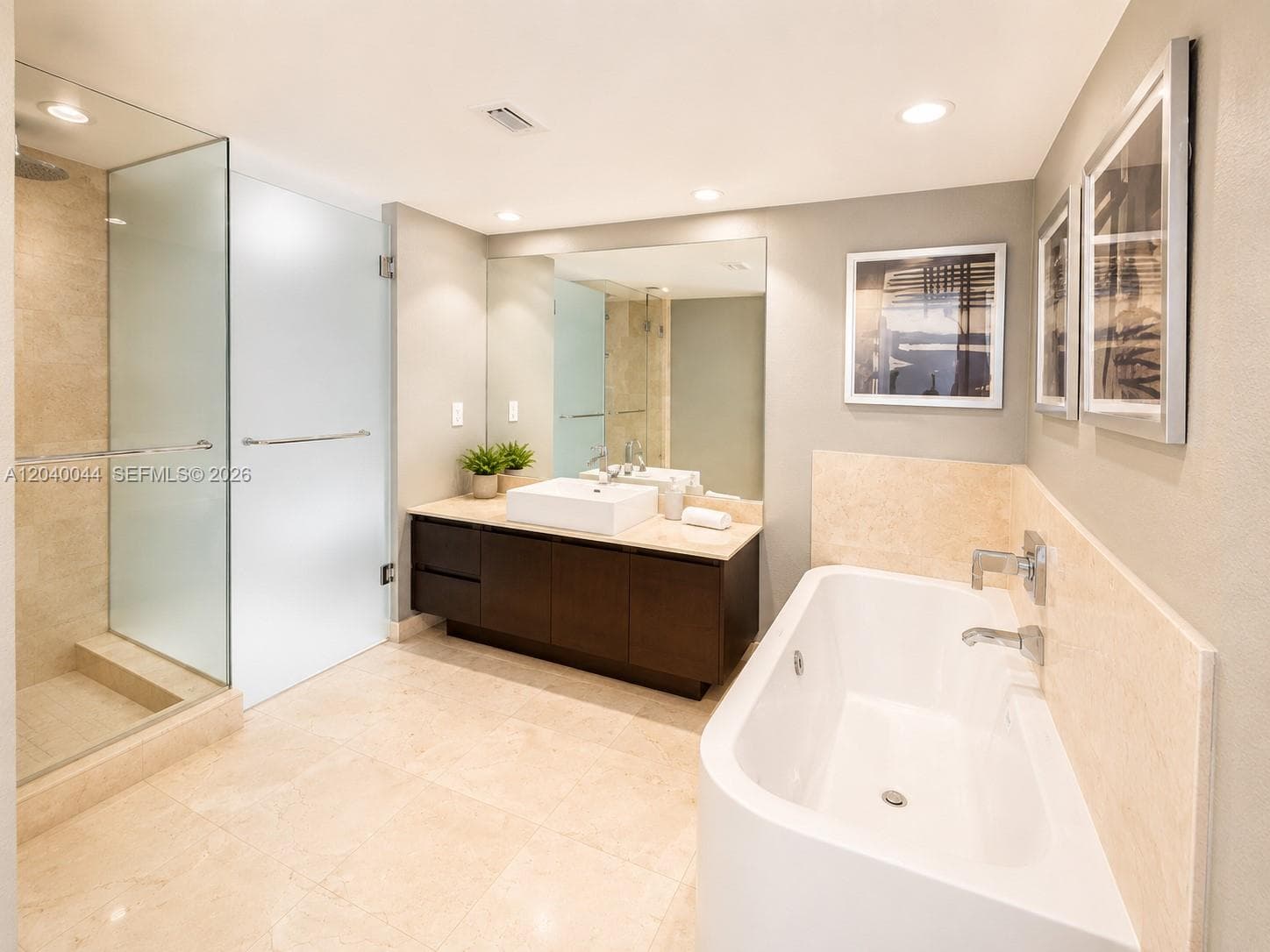 200 Sunny Isles Blvd 2-504–Lanai Residence photo 8
