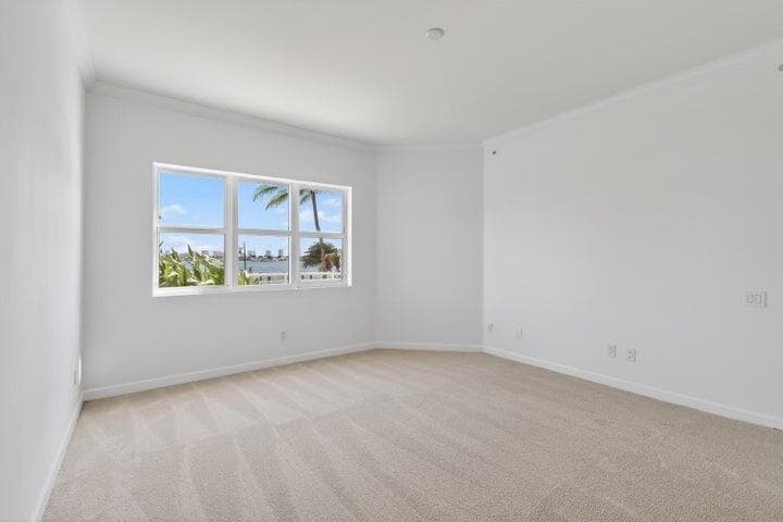 2650 Lake Shore Drive 106 photo 18