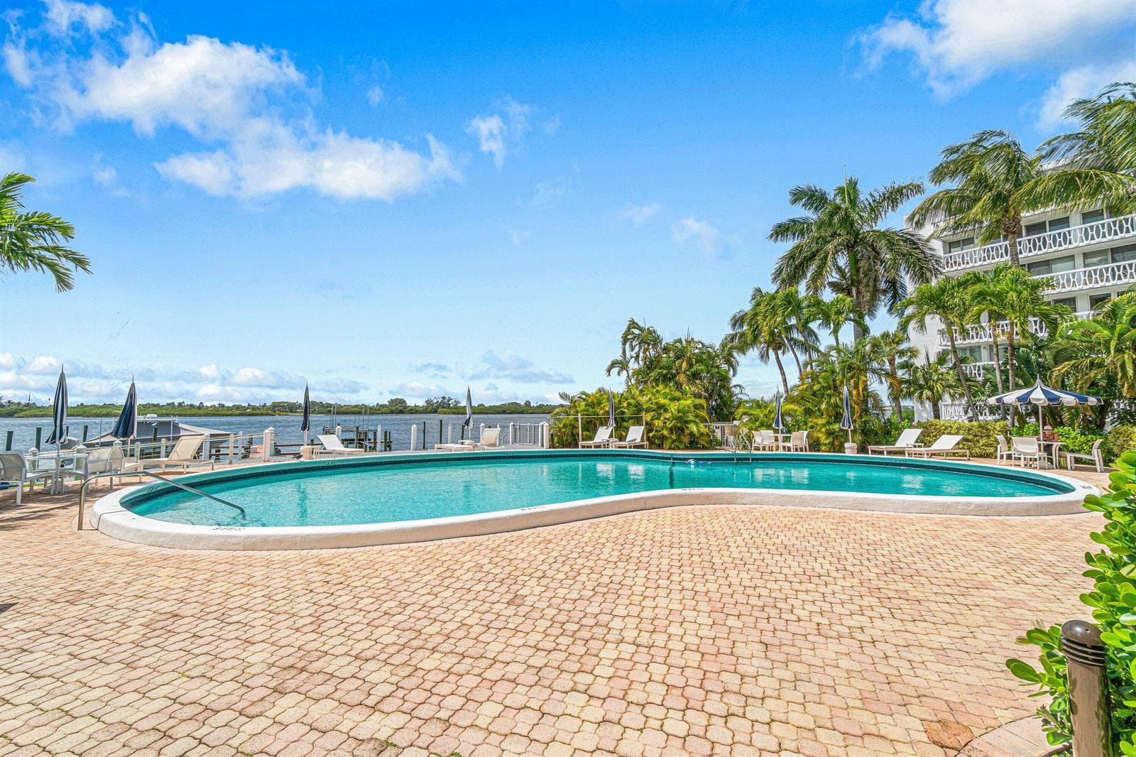 2505 S Ocean Boulevard 515 photo 24
