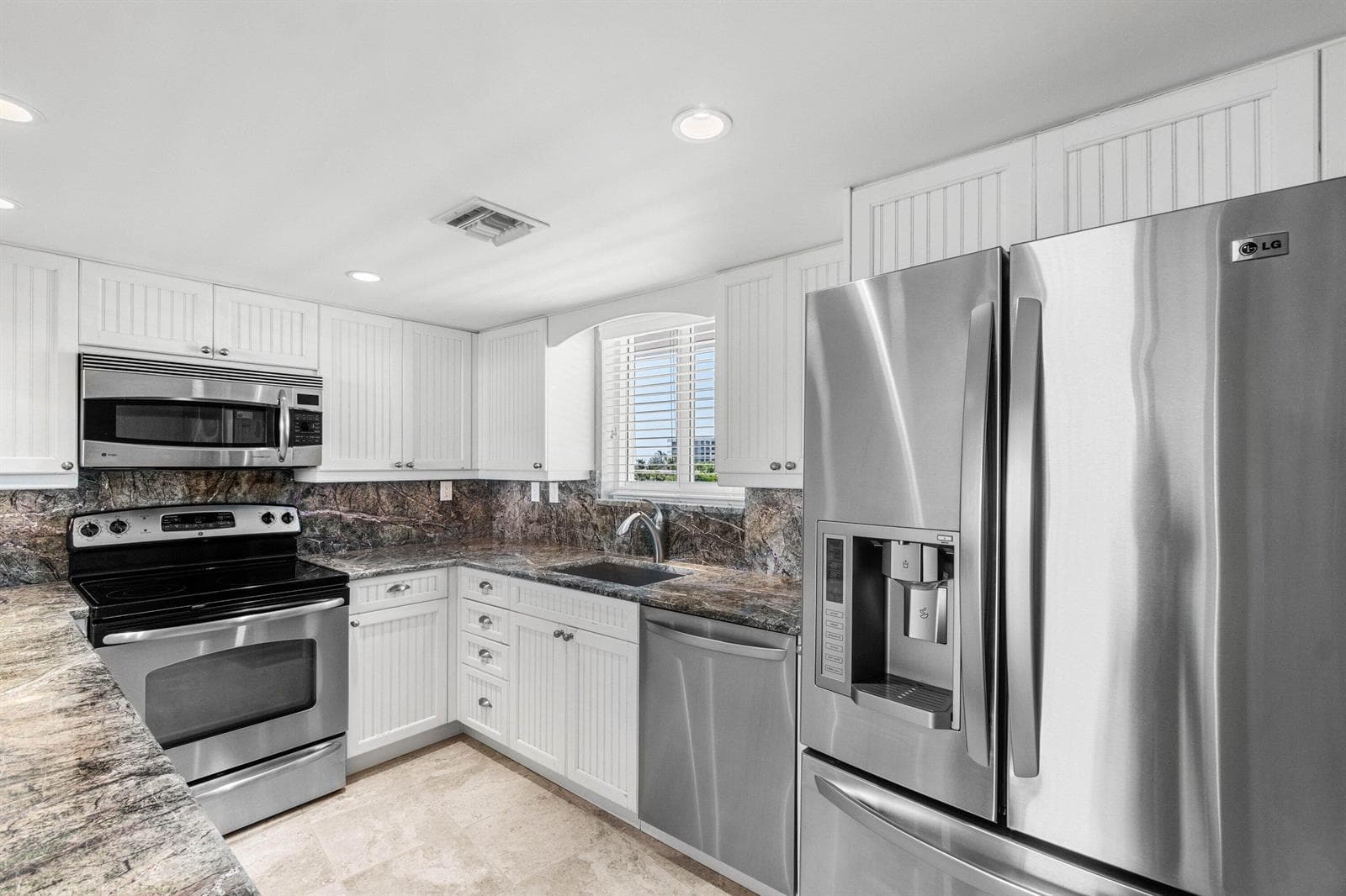 2505 S Ocean Boulevard 515 photo 10