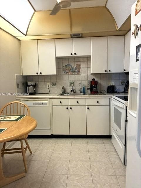2500 NE 135th St C611 photo 15