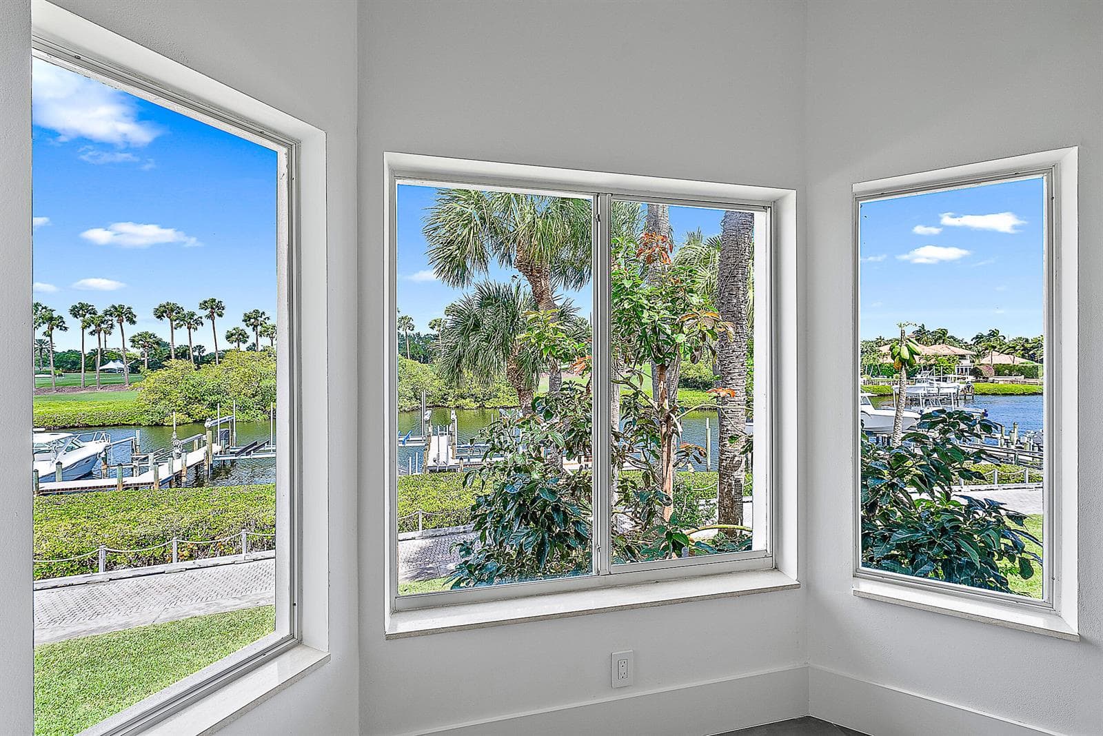 802 Captains Way photo 22