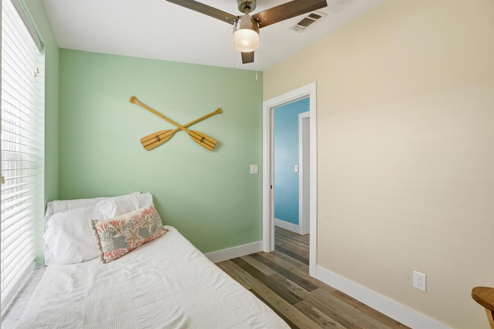 166 Nettles Boulevard photo 16