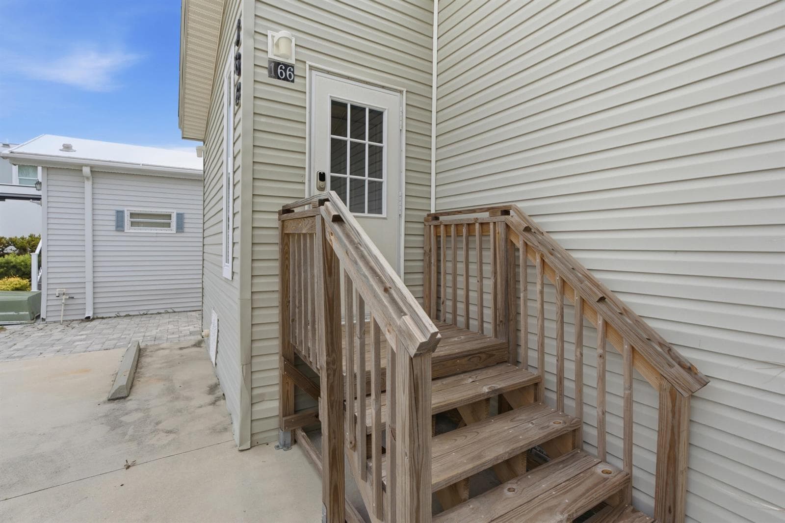 166 Nettles Boulevard photo 4