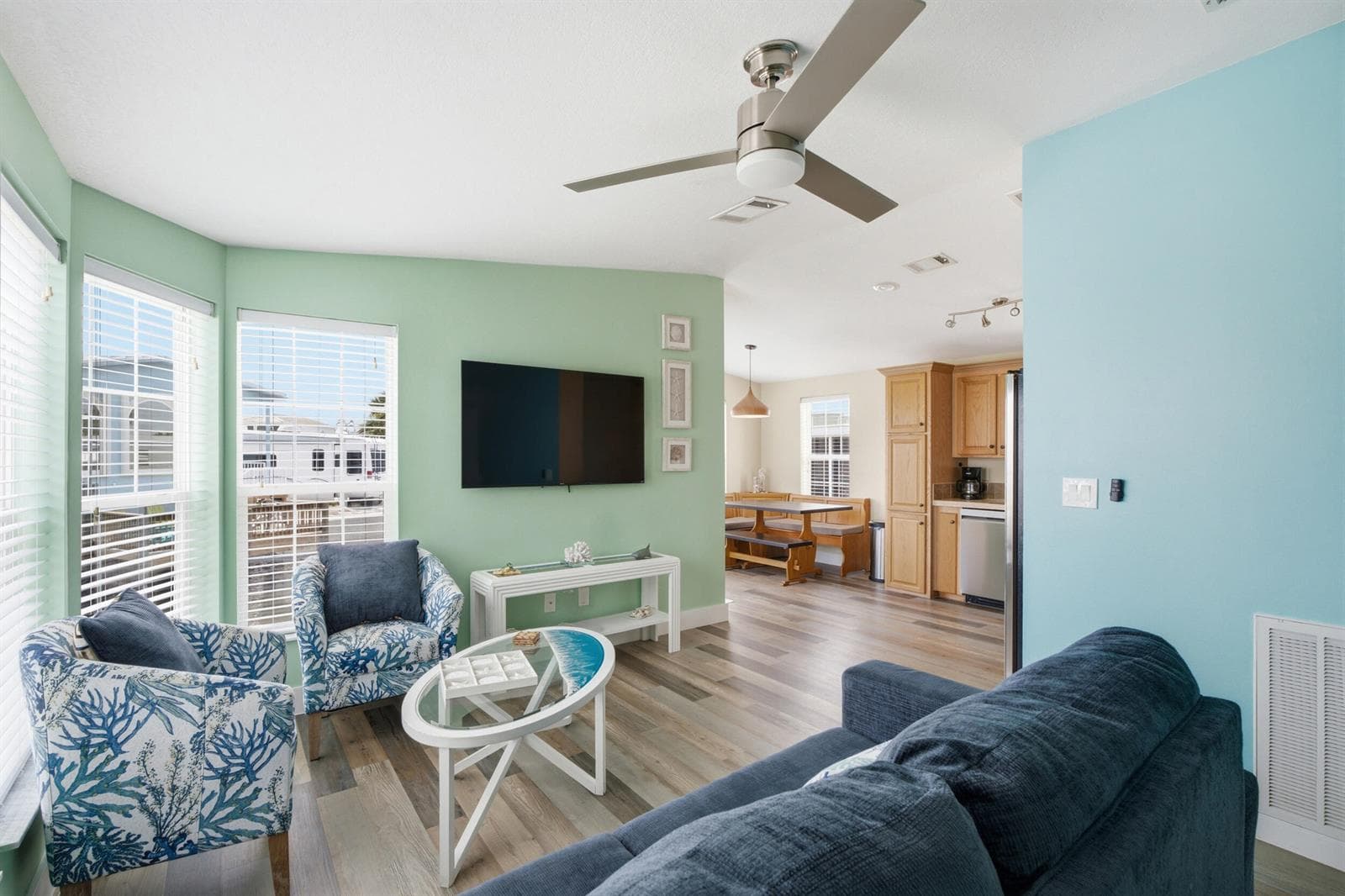 166 Nettles Boulevard photo 8
