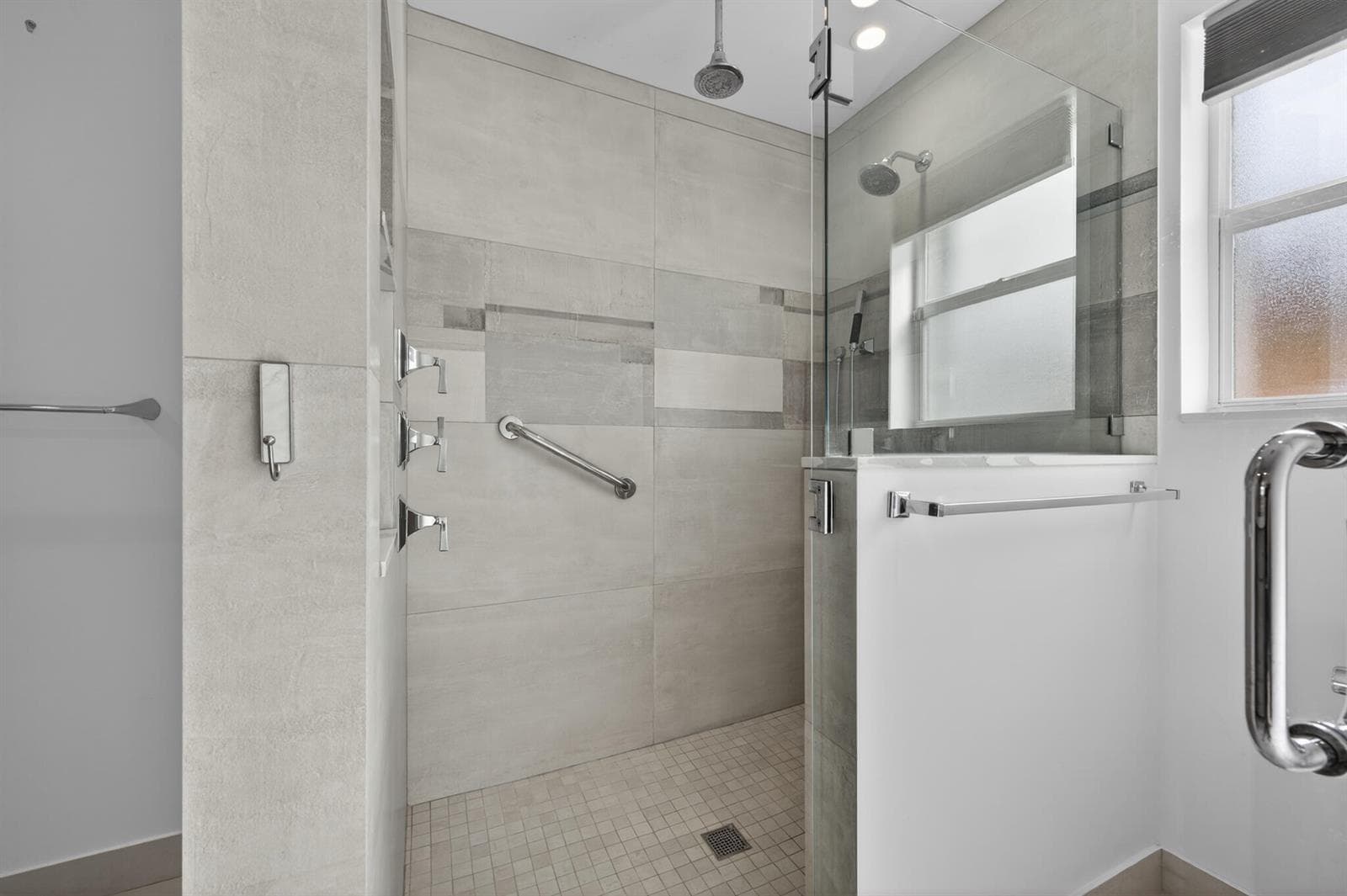1101 Mystic Way photo 23