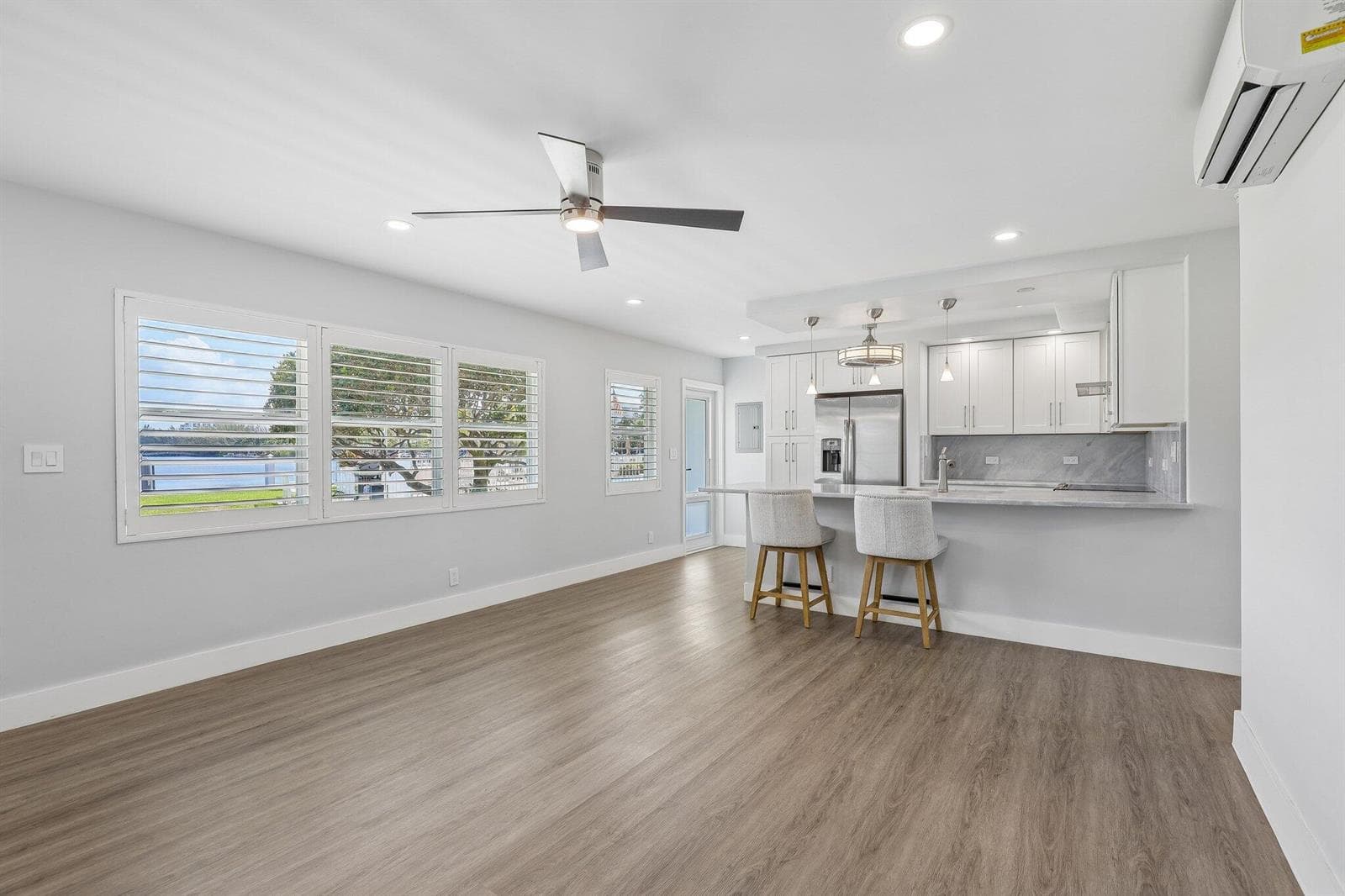 1850 S Ocean Drive 111 photo 6