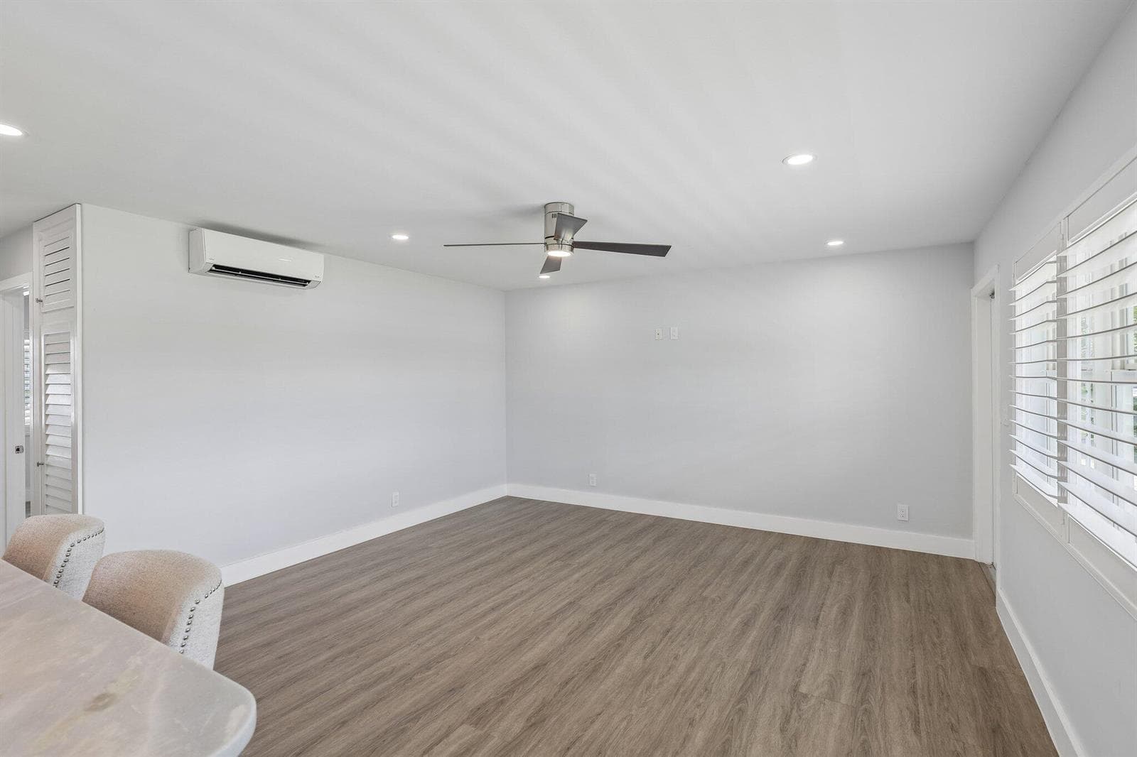 1850 S Ocean Drive 111 photo 17