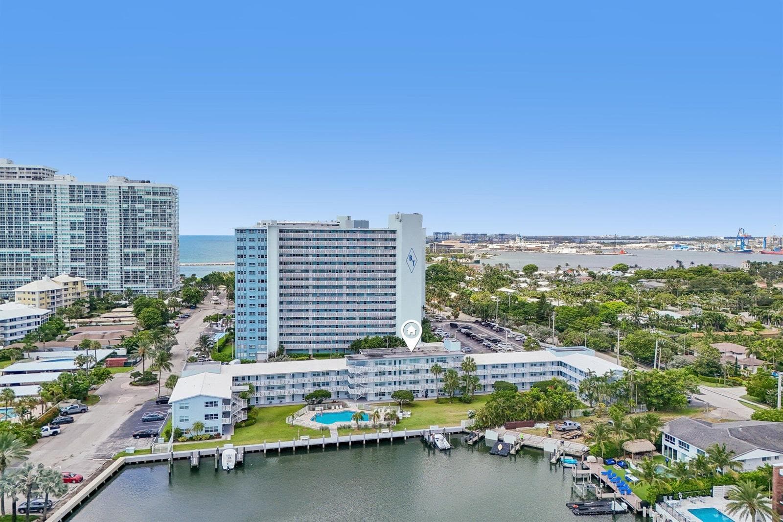 1850 S Ocean Drive 111 photo 3