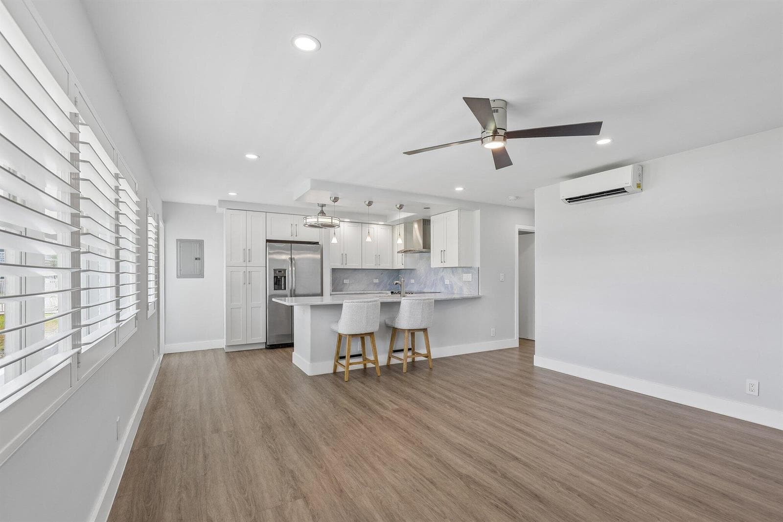1850 S Ocean Drive 111 photo 14