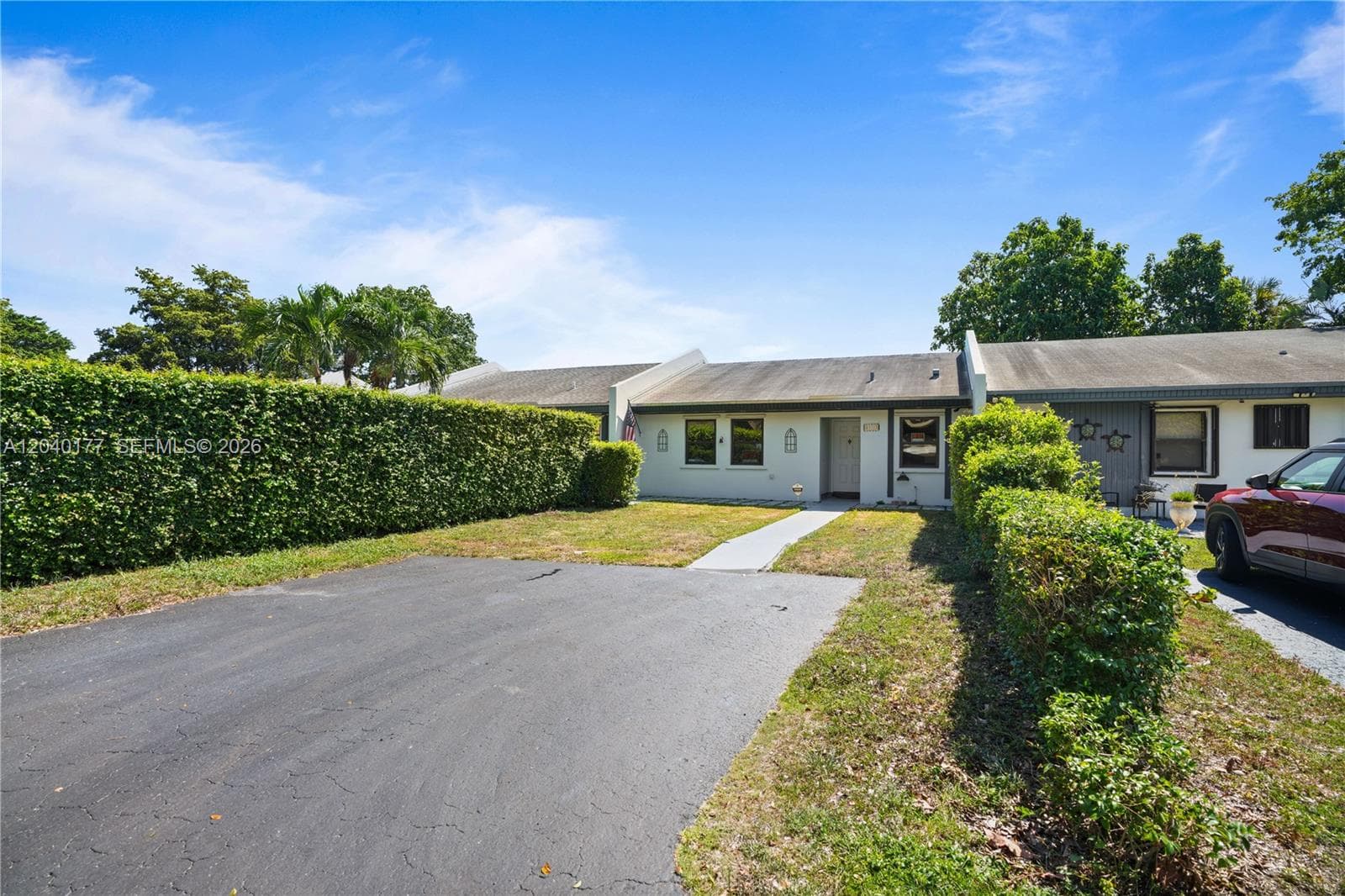 5113 SW 138th Ave Cir photo 1