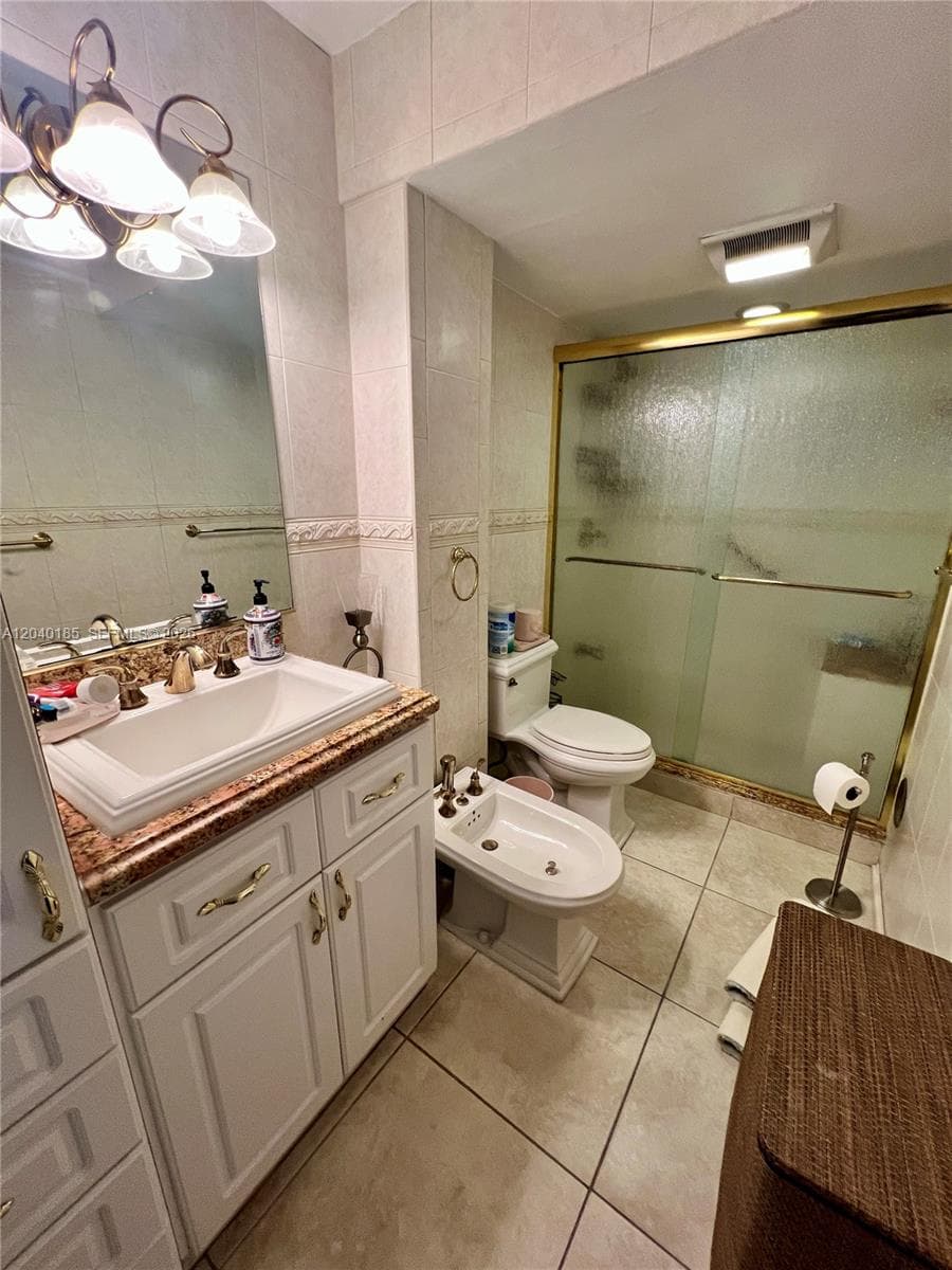 7135 Collins Ave 1523 photo 23