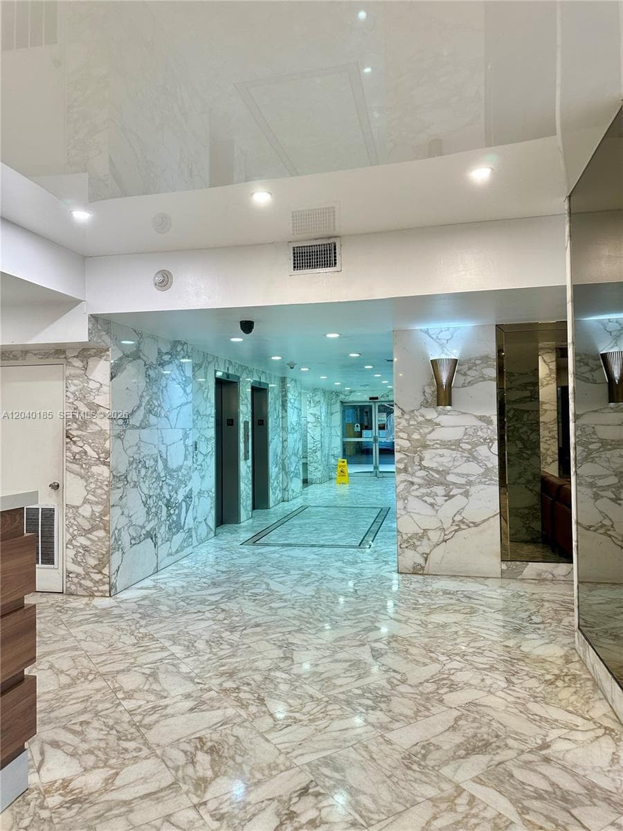 7135 Collins Ave 1523 photo 9