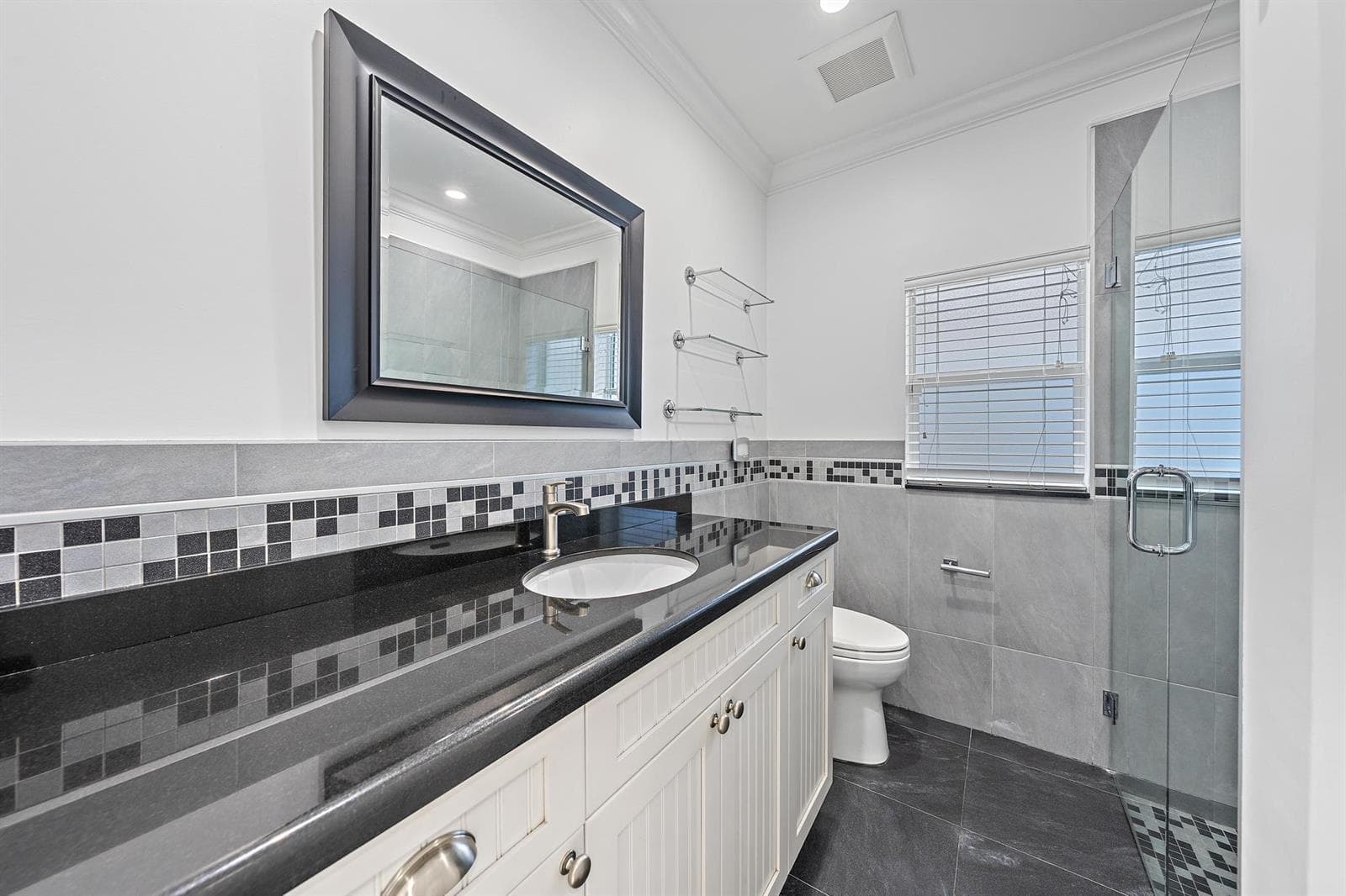 11360 W Teach Road photo 15