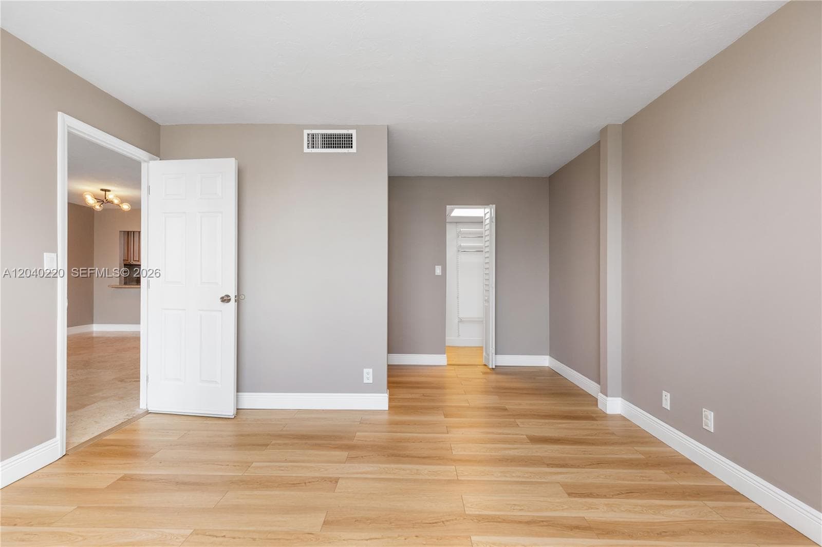 3545 NE 166th St 805 photo 23