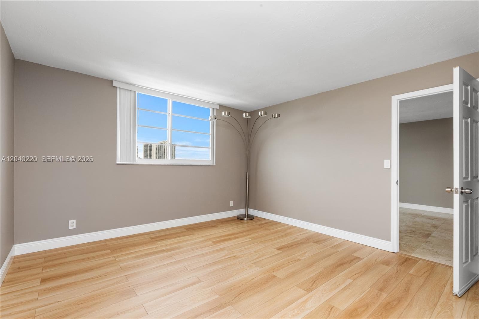 3545 NE 166th St 805 photo 22