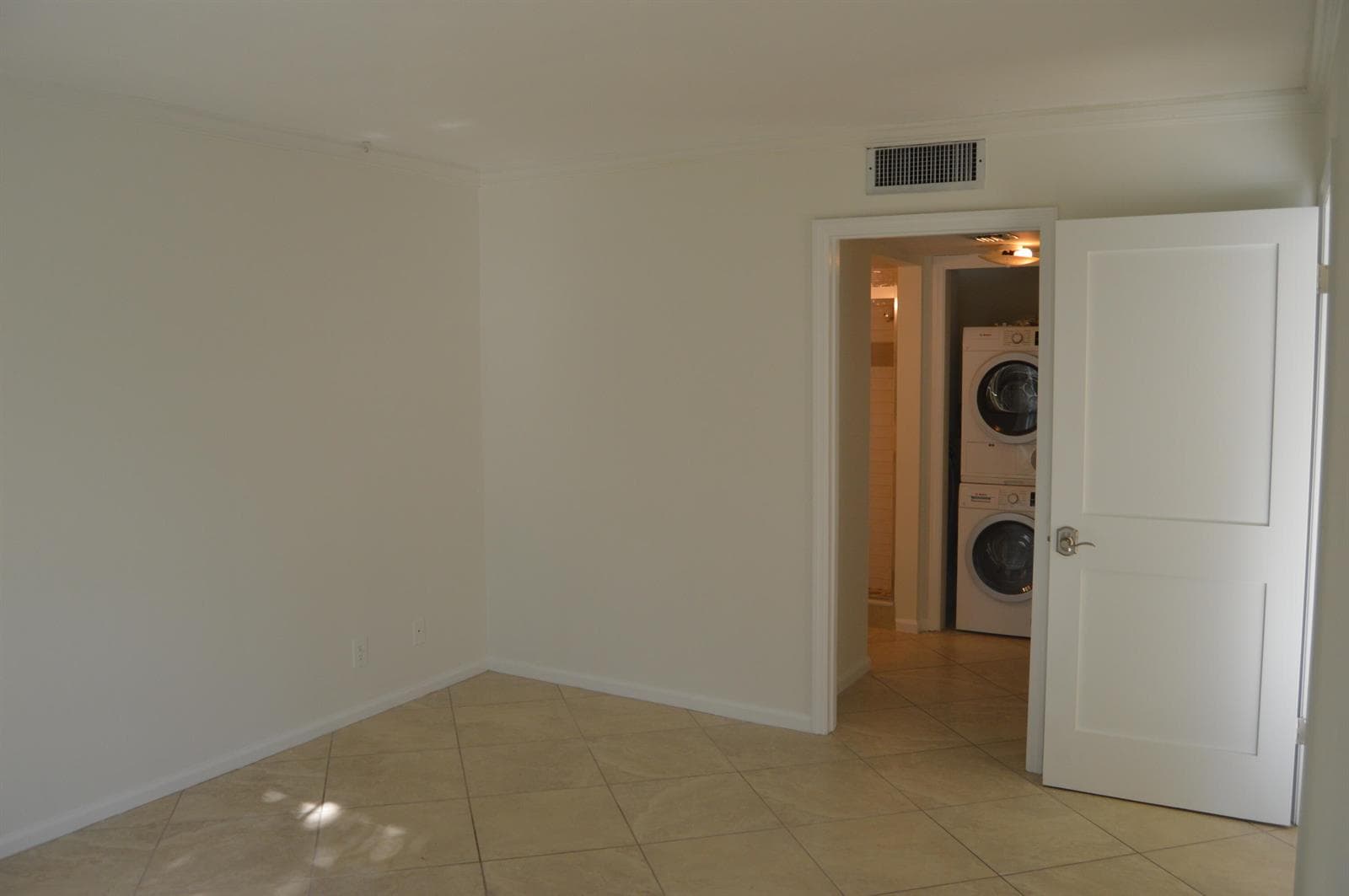 775 Jeffery Street 5-303 photo 13