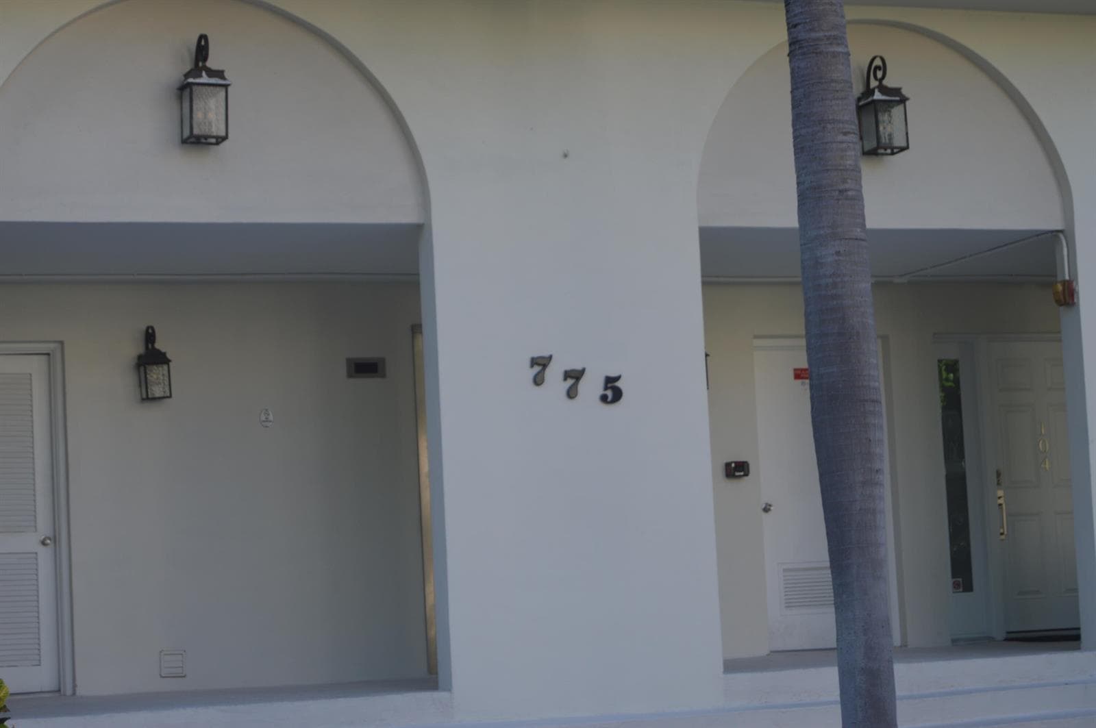 775 Jeffery Street 5-303 photo 3