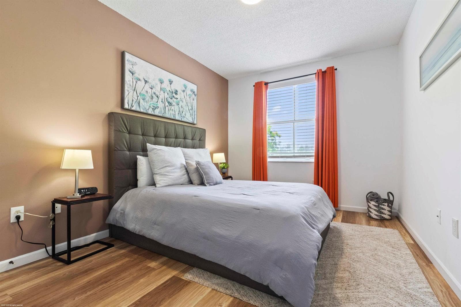 2060 Greenview Shores Boulevard 318 photo 11