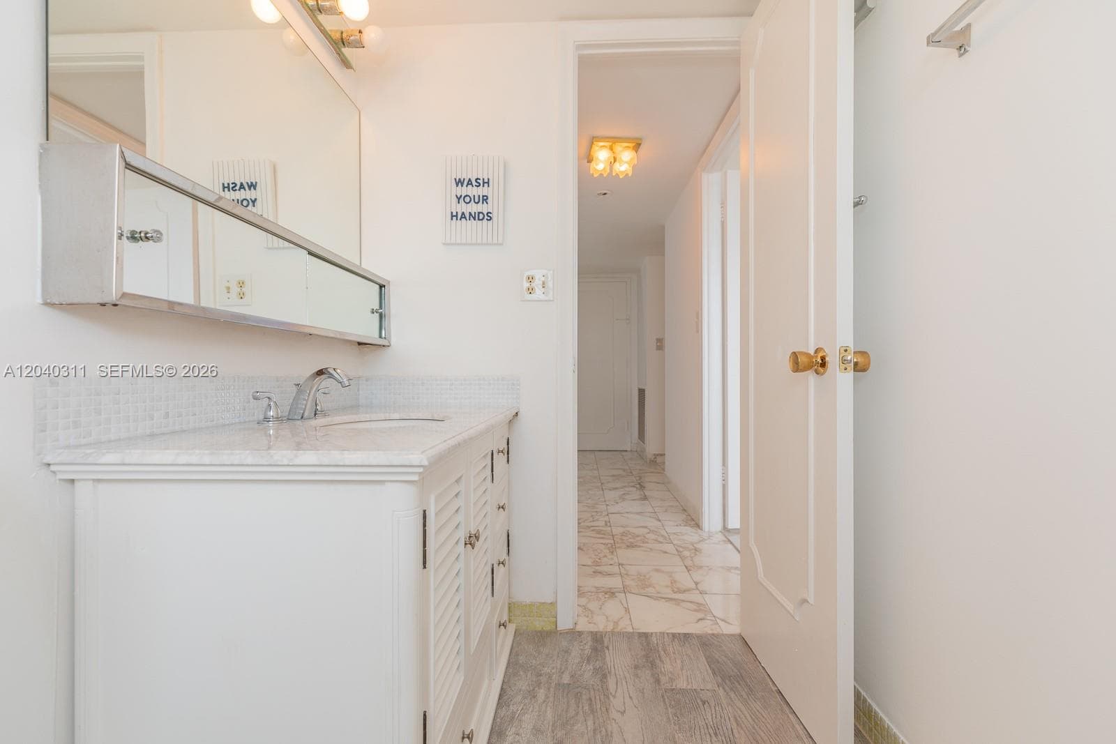 137 Golden Isles Dr 809 photo 20