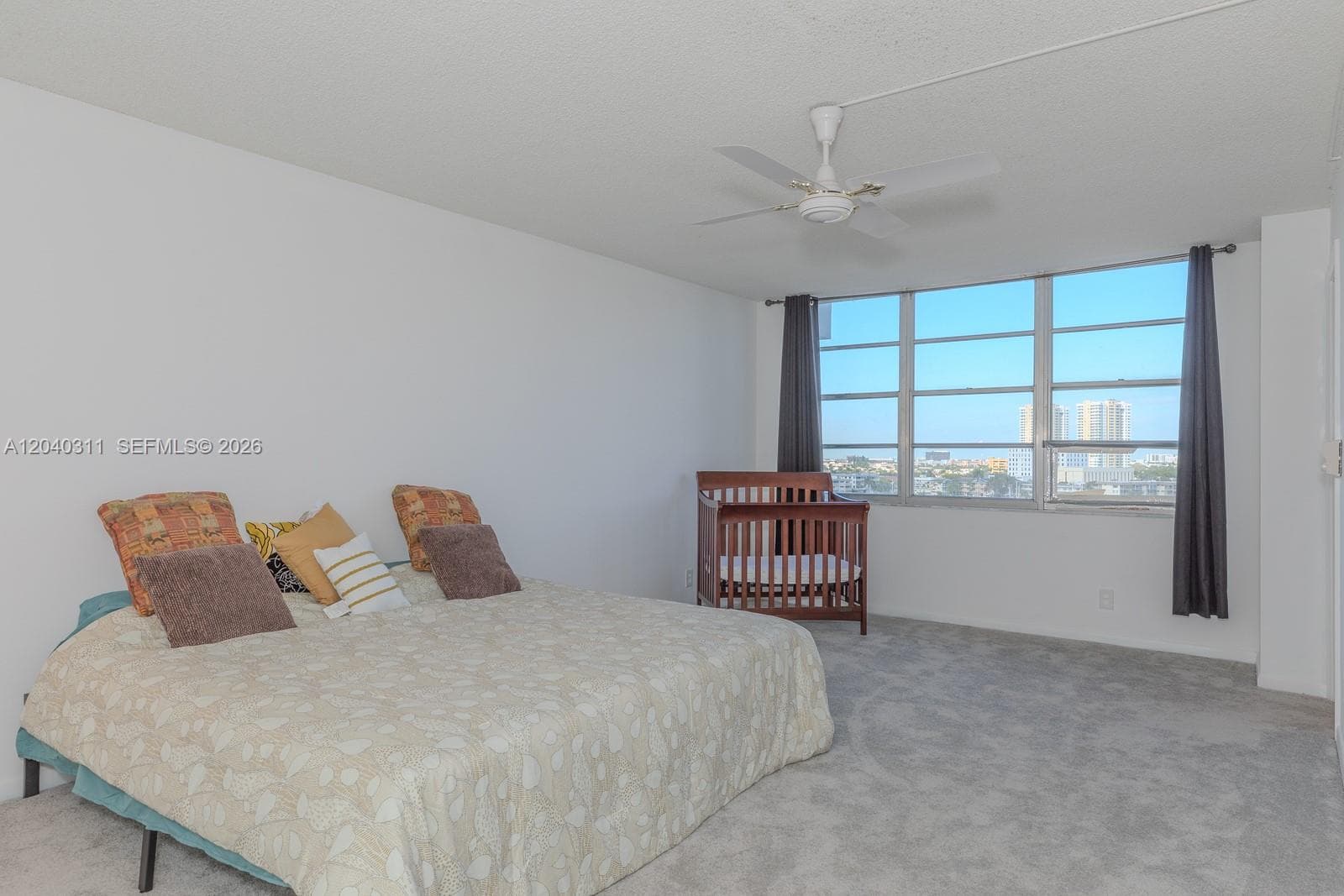 137 Golden Isles Dr 809 photo 24