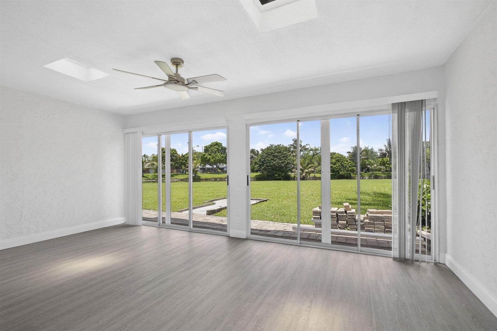 148 Village Walk Drive 24 photo 12