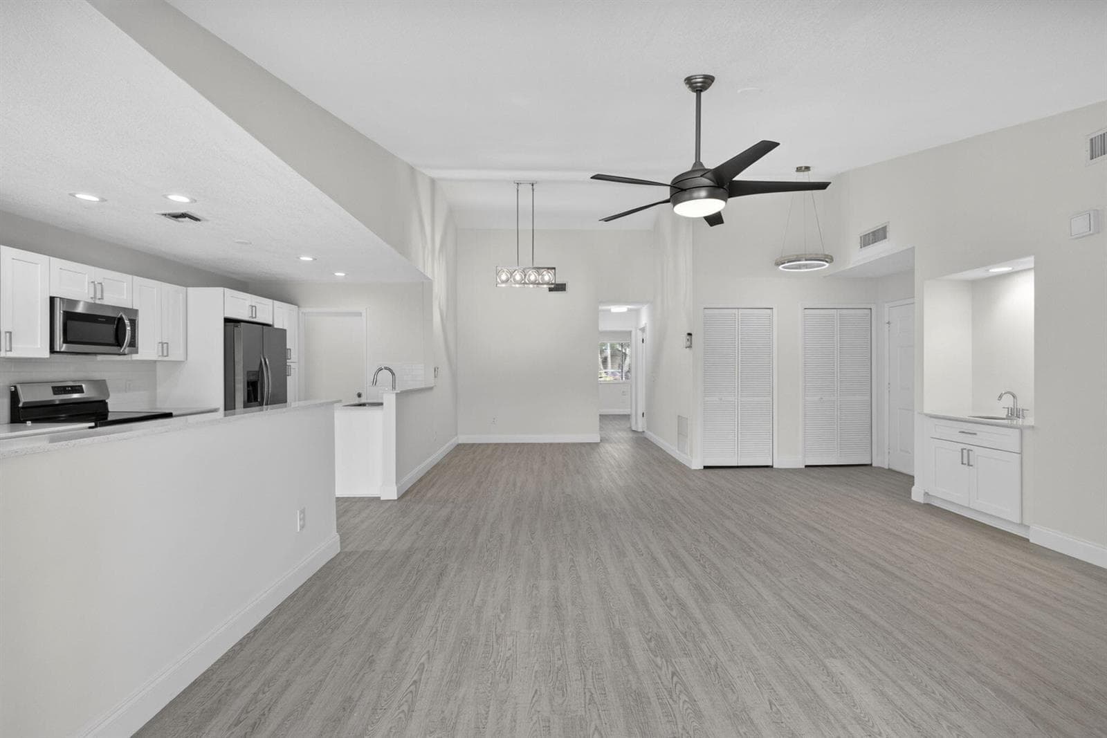 148 Village Walk Drive 24 photo 7