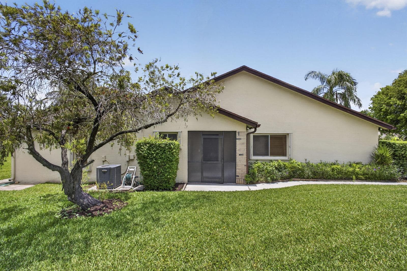 148 Village Walk Drive 24 photo 3