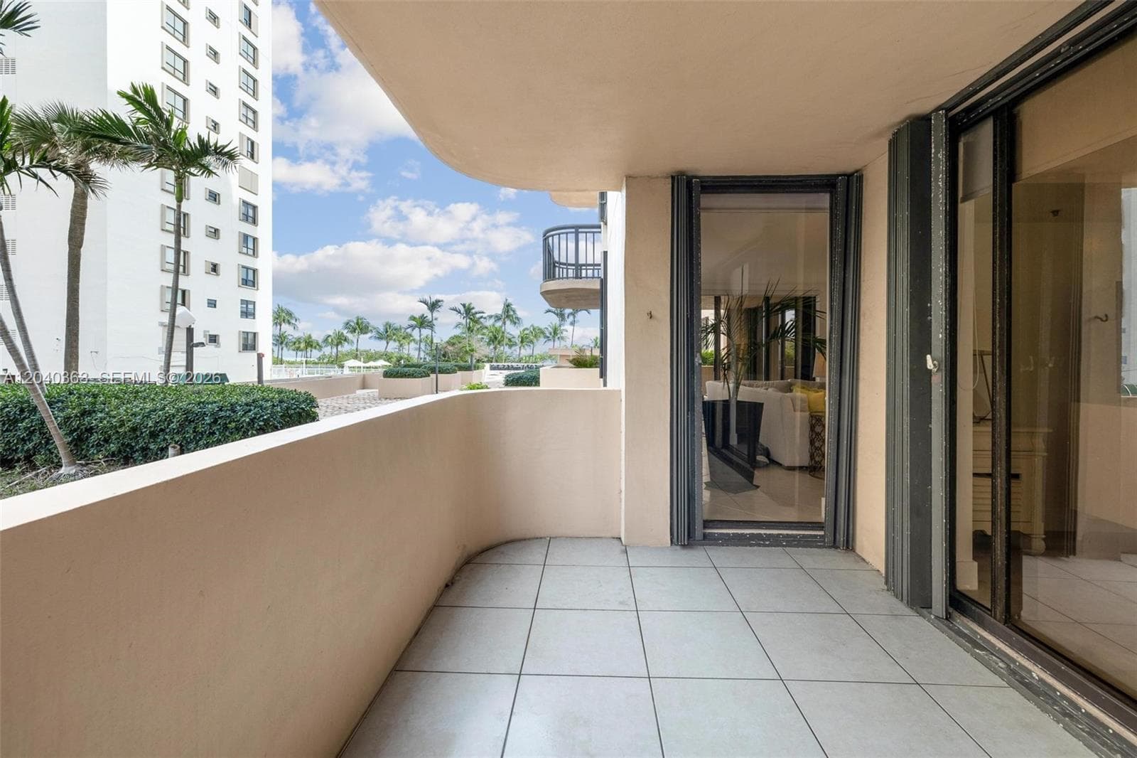 10175 Collins Ave 103 photo 22