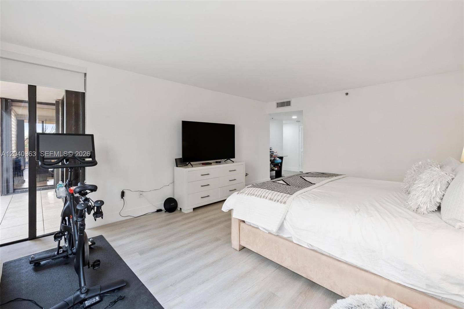 10175 Collins Ave 103 photo 24
