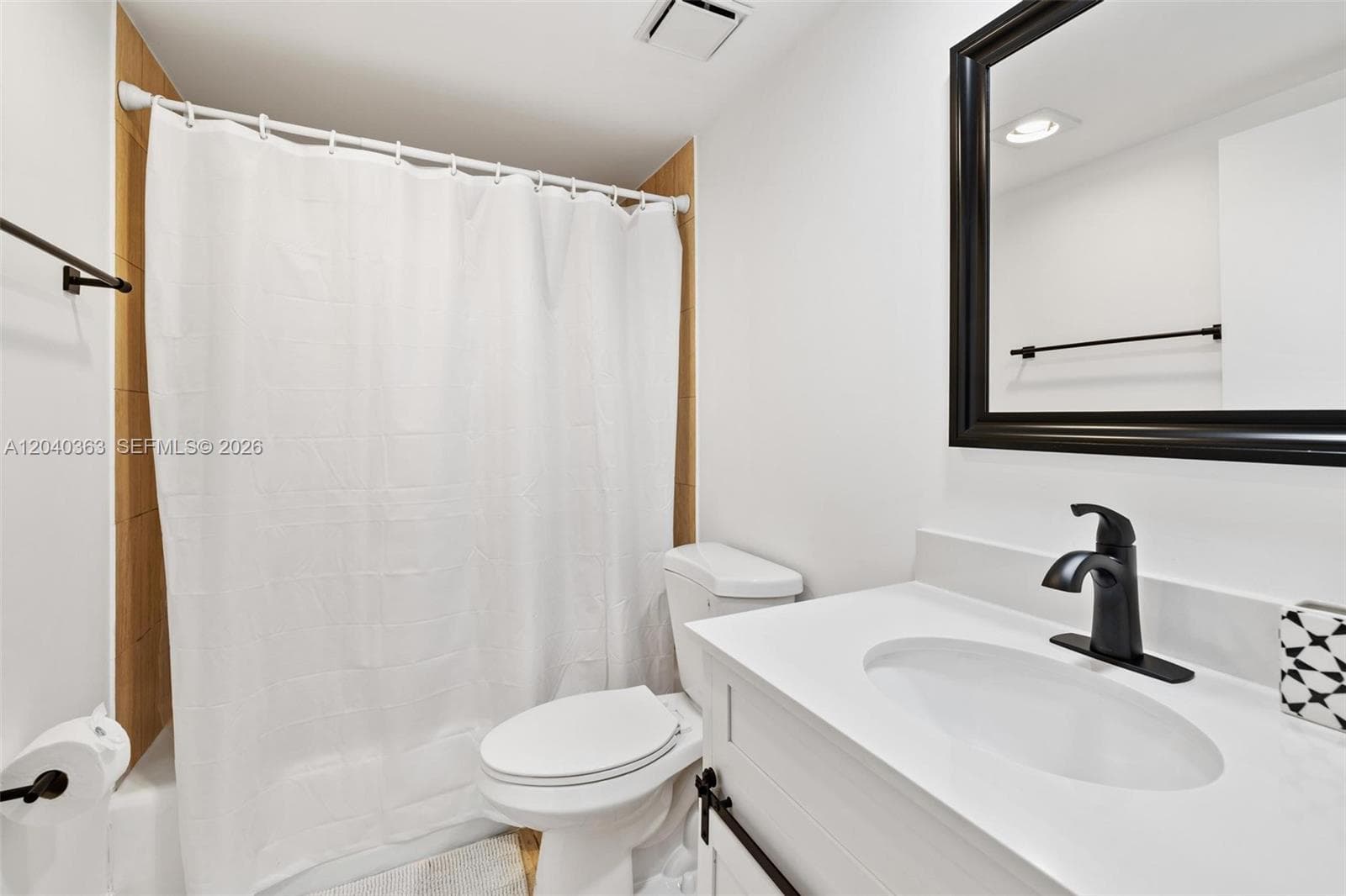 10175 Collins Ave 103 photo 19