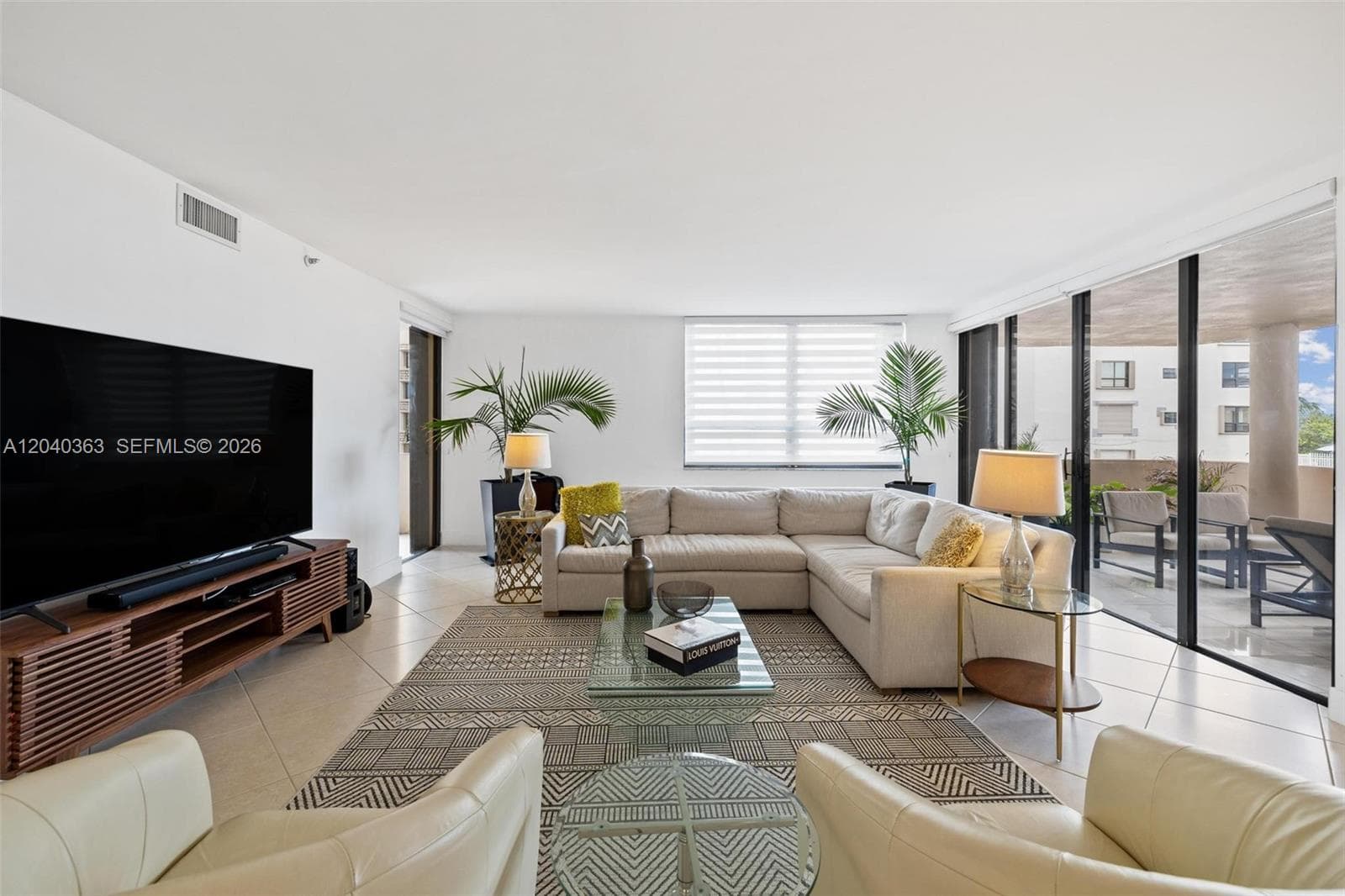 10175 Collins Ave 103 photo 4