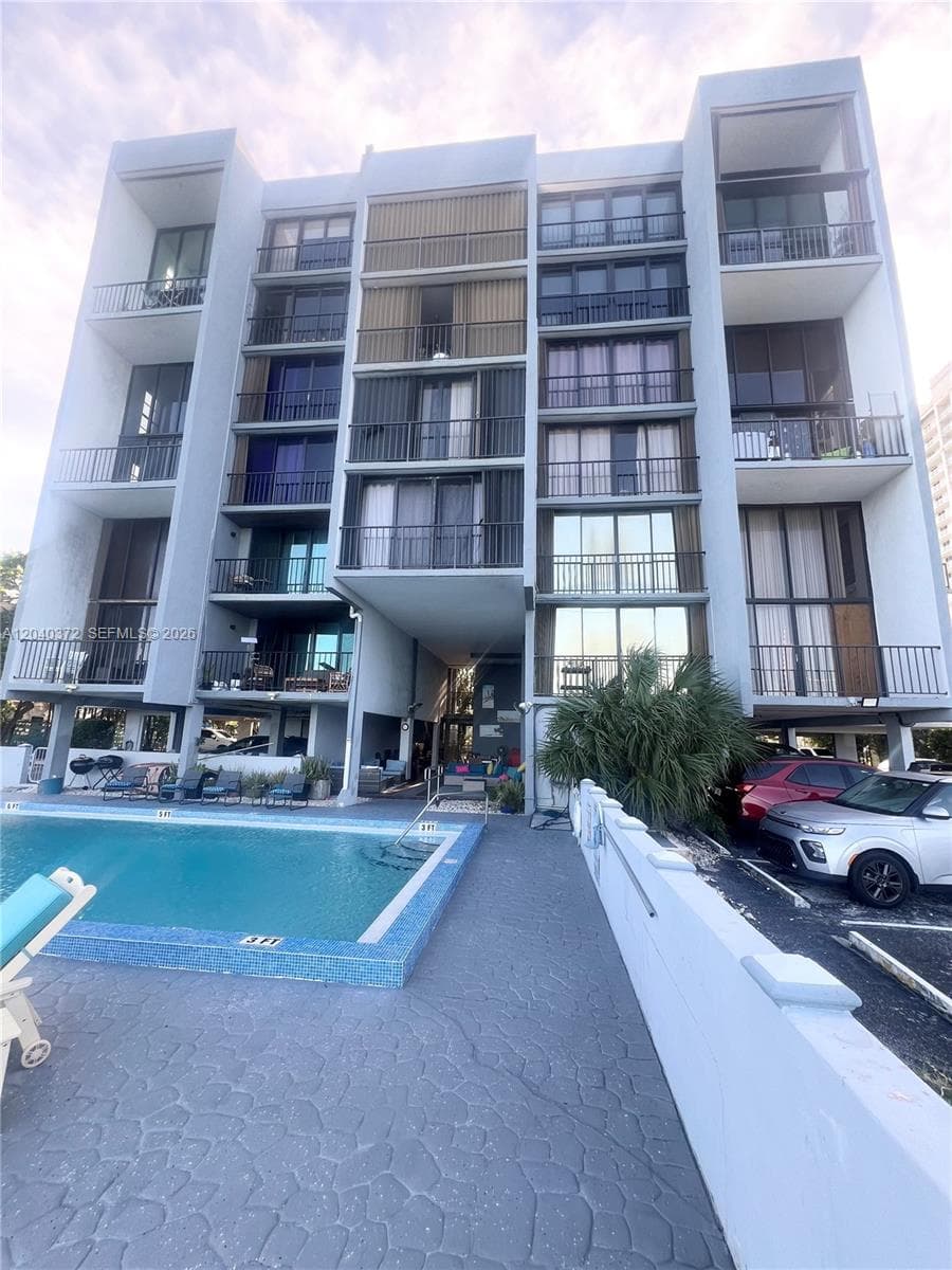 7899 NE Bayshore Ct 6A photo 1