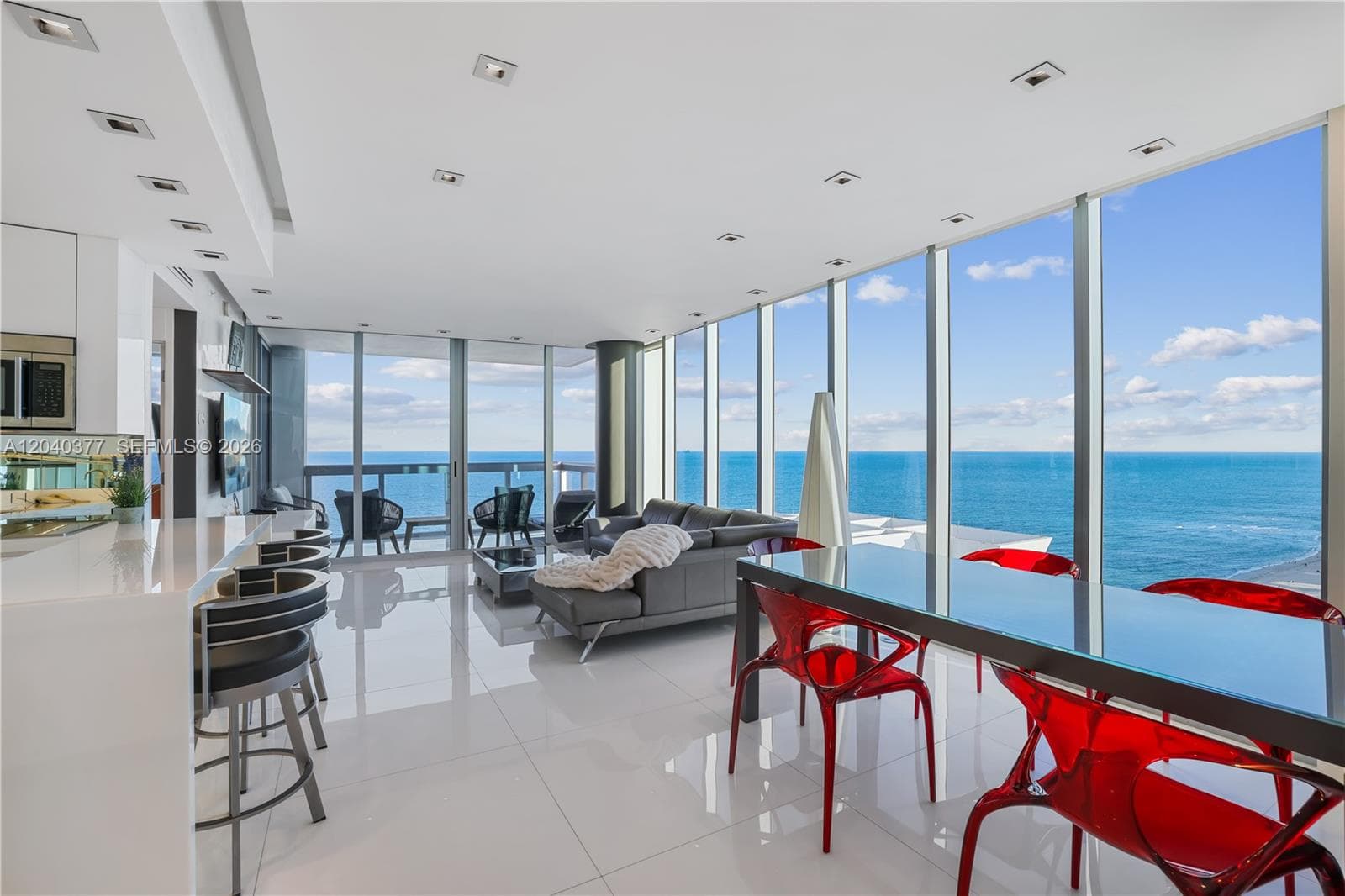 6899 Collins Ave 2208 photo 9