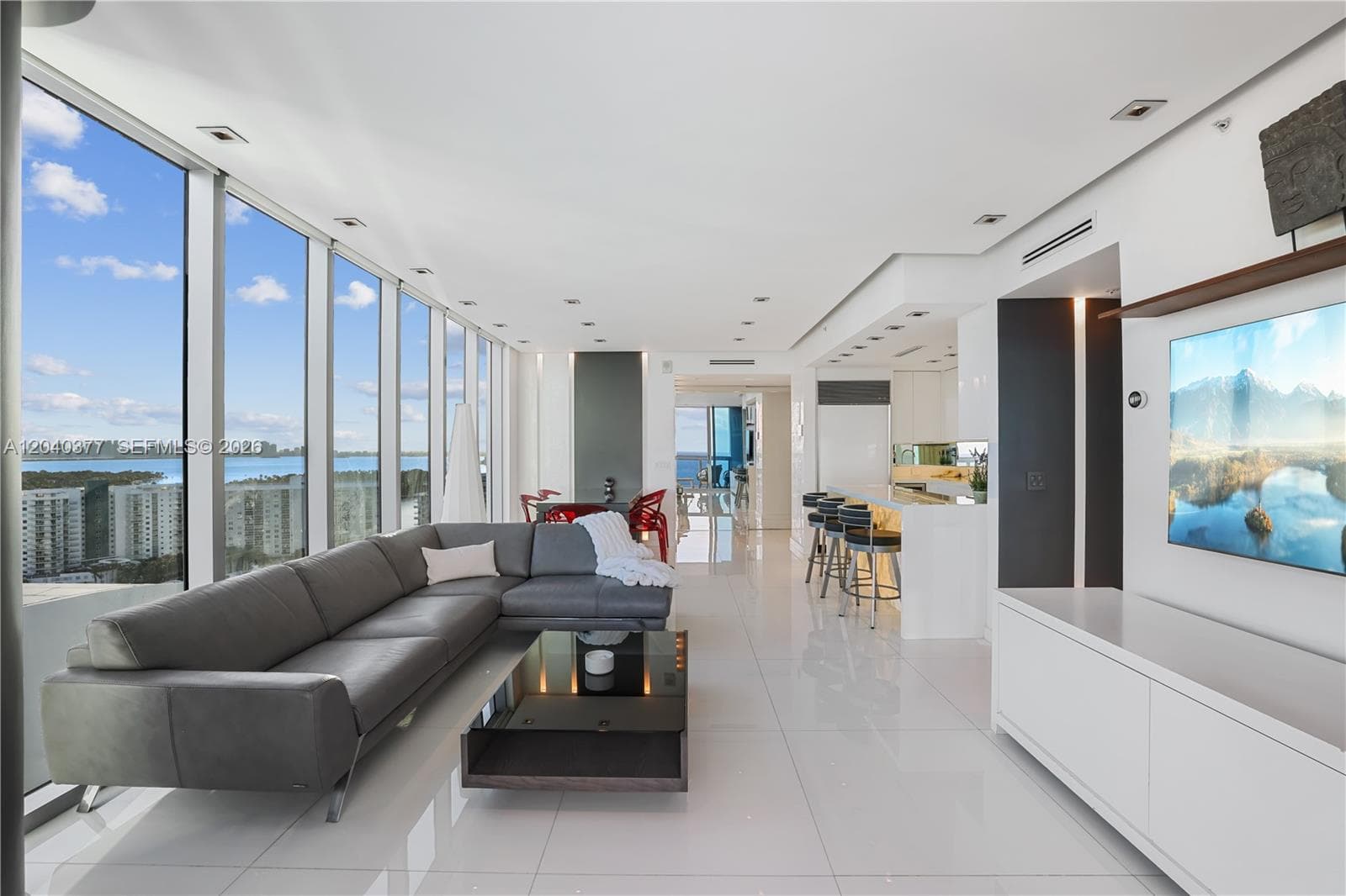 6899 Collins Ave 2208 photo 18