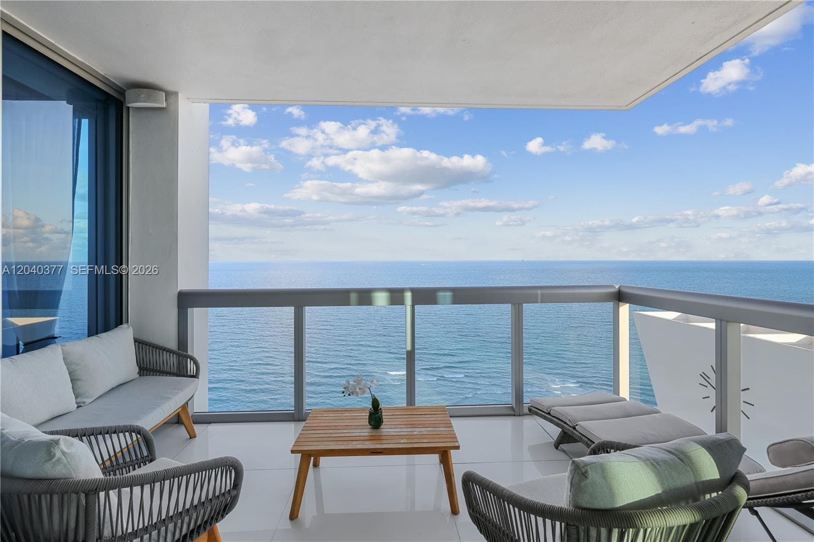 6899 Collins Ave 2208 photo 4